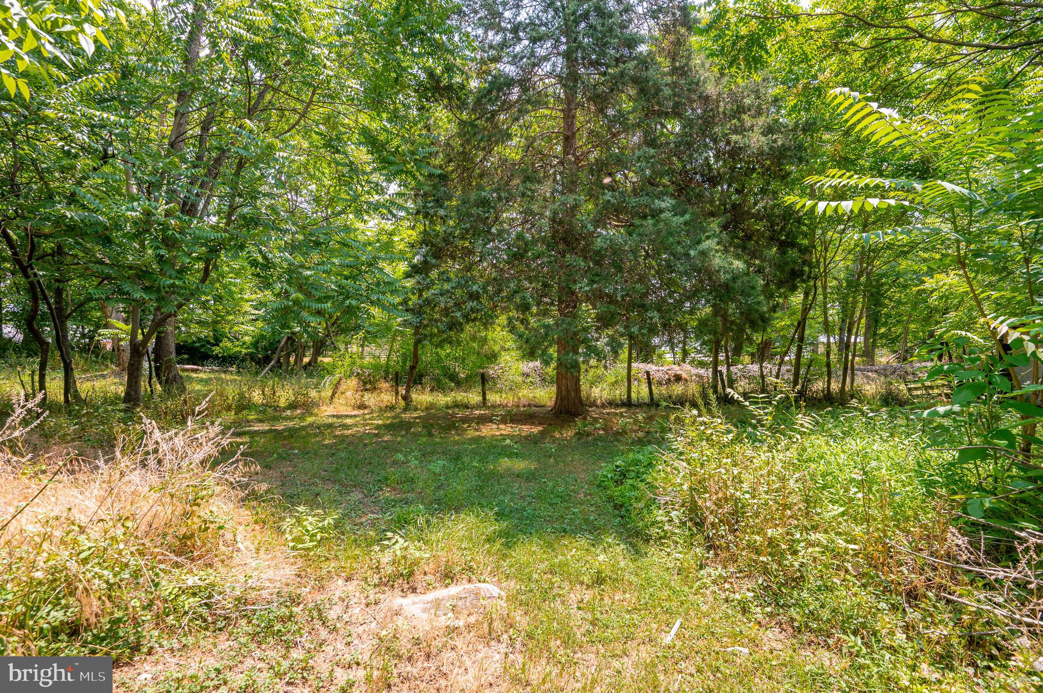 RURAL RETREAT - Residential