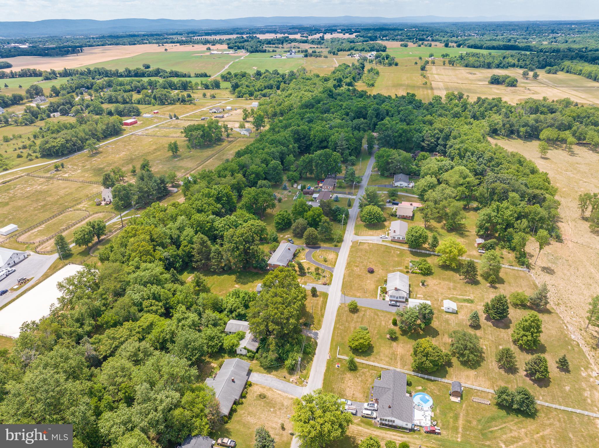 RURAL RETREAT - Residential