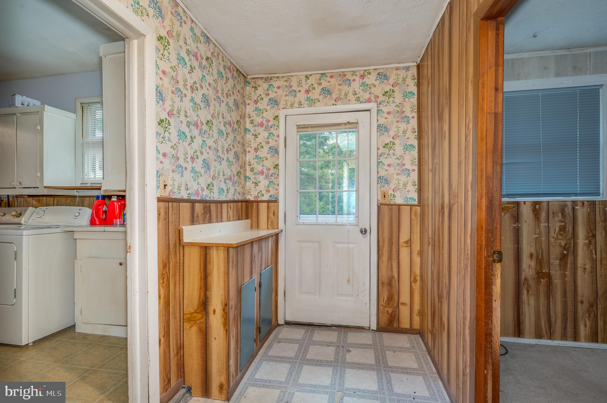 RURAL RETREAT - Residential