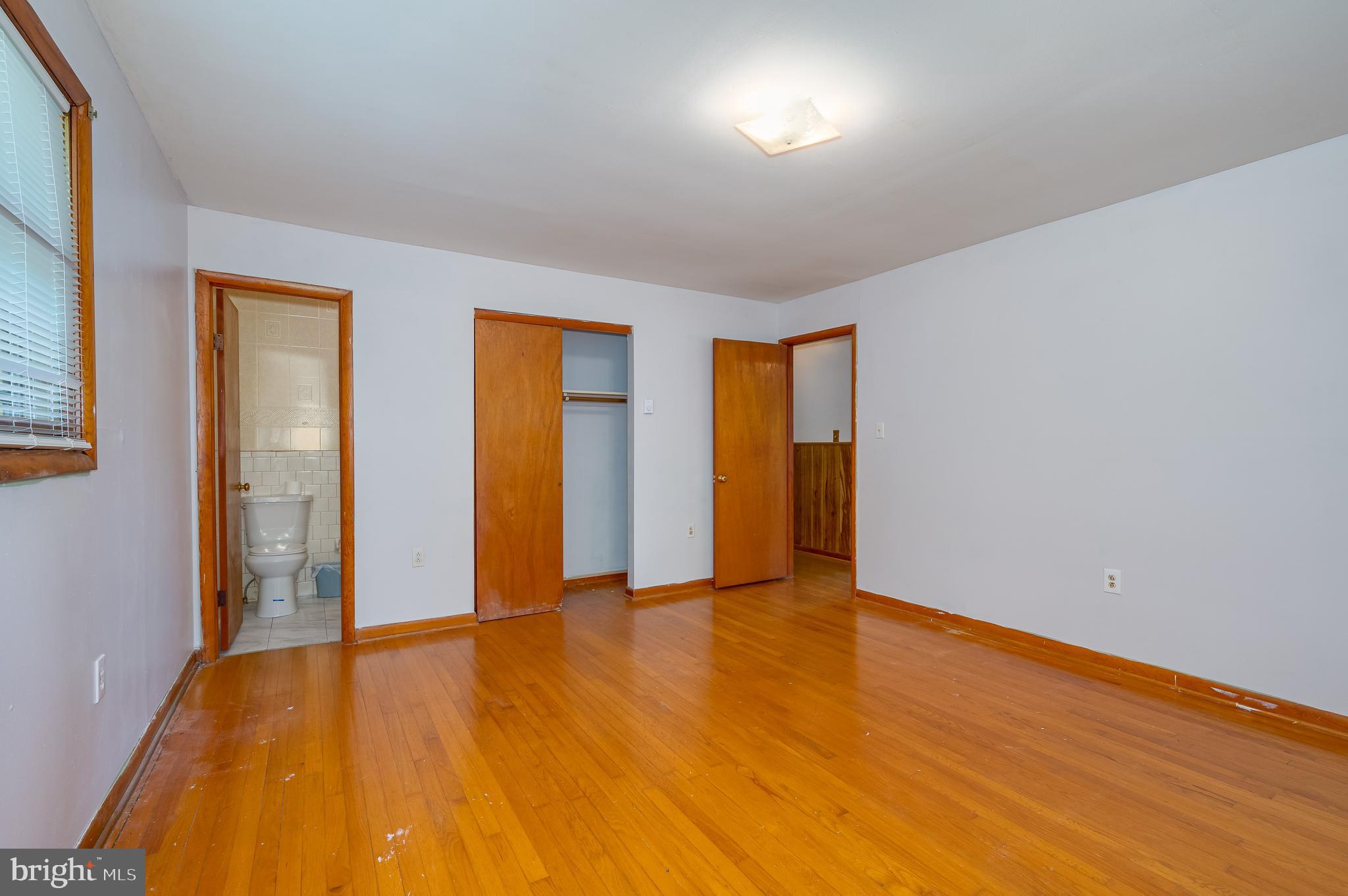 RURAL RETREAT - Residential