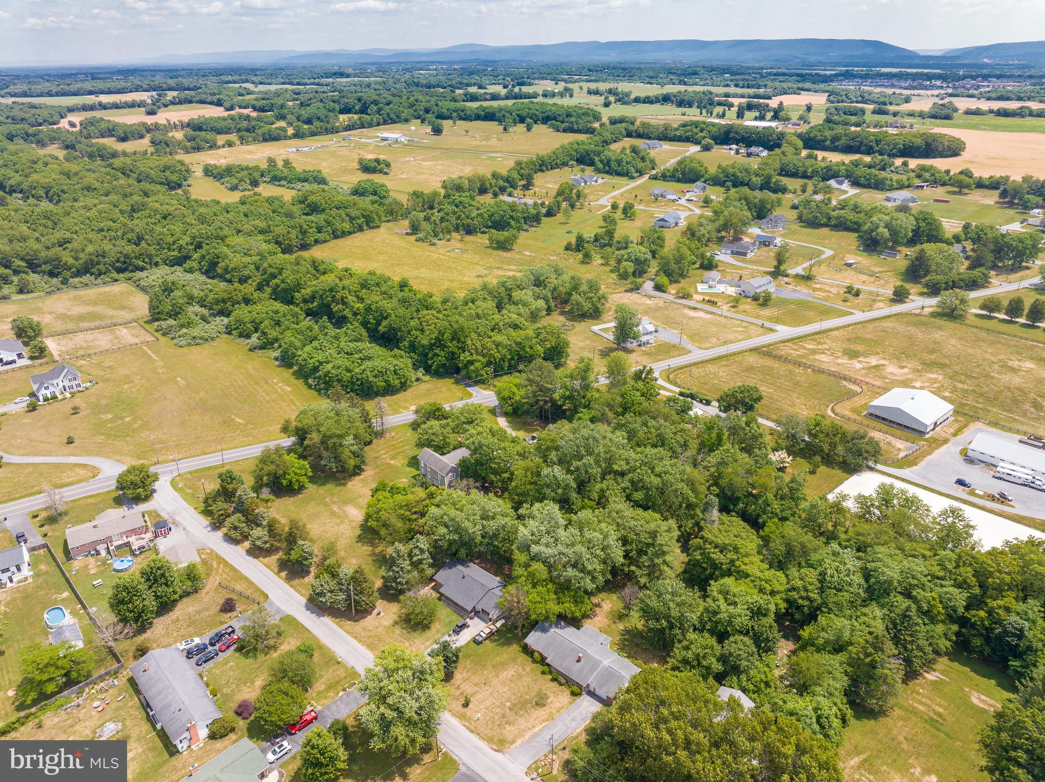 RURAL RETREAT - Residential