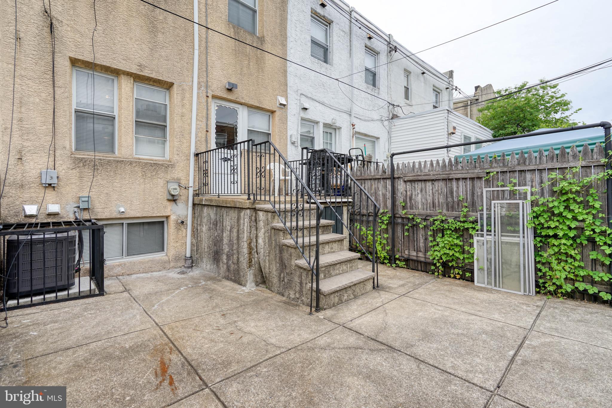 MARCONI PARK EAST - Residential Lease