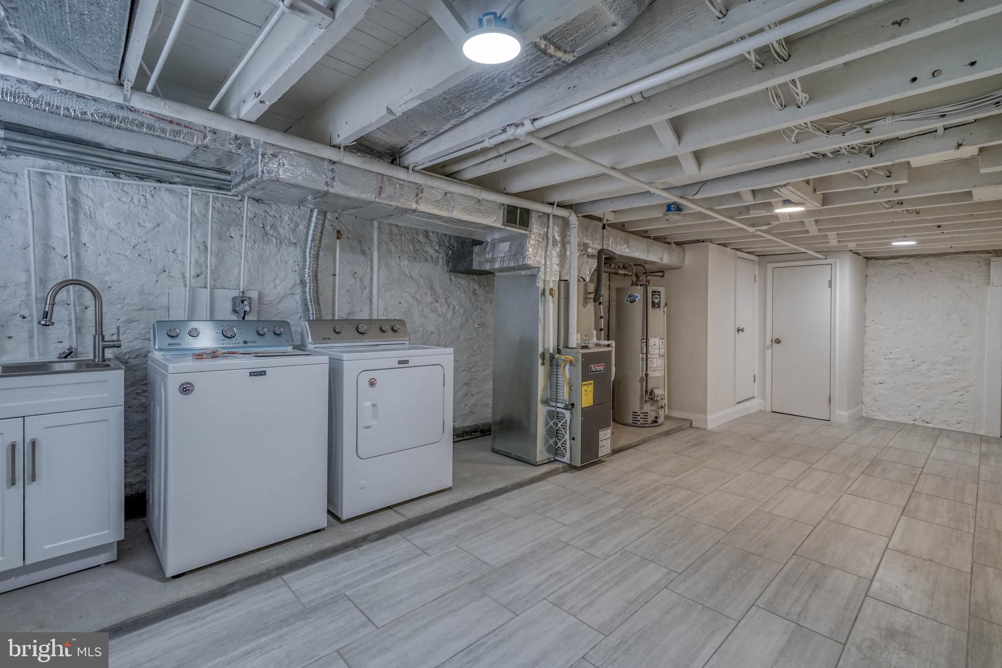 MARCONI PARK EAST - Residential Lease