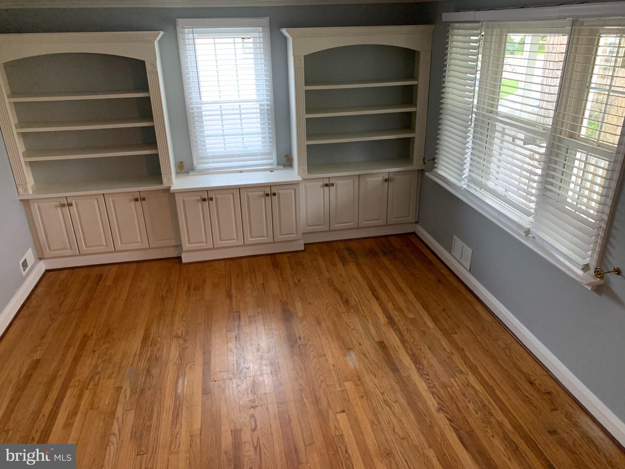 RIVIERA BEACH - Residential