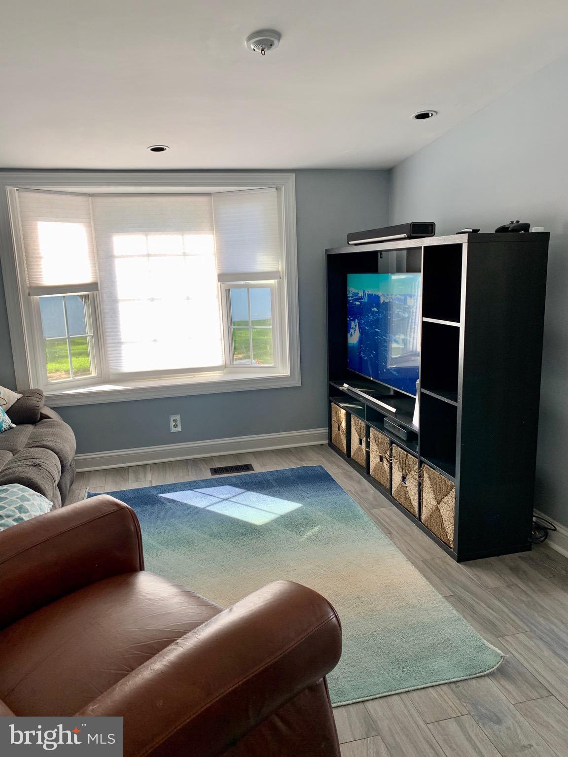 RIVIERA BEACH - Residential