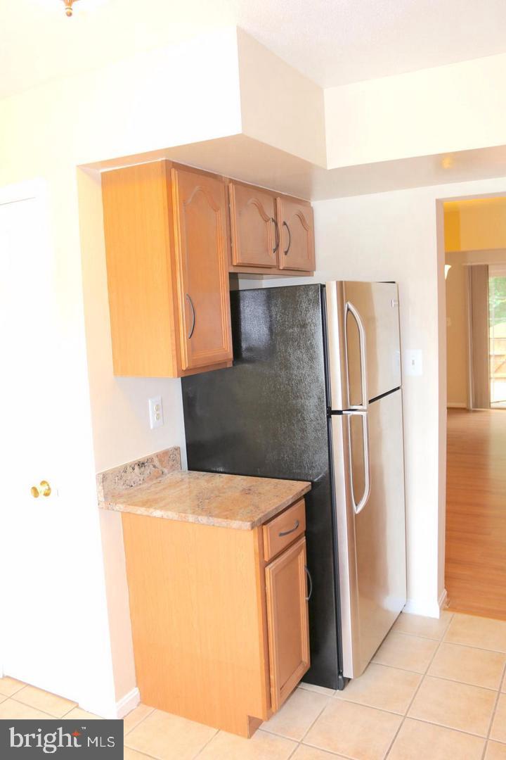 GIDEON SQUARE - Residential Lease