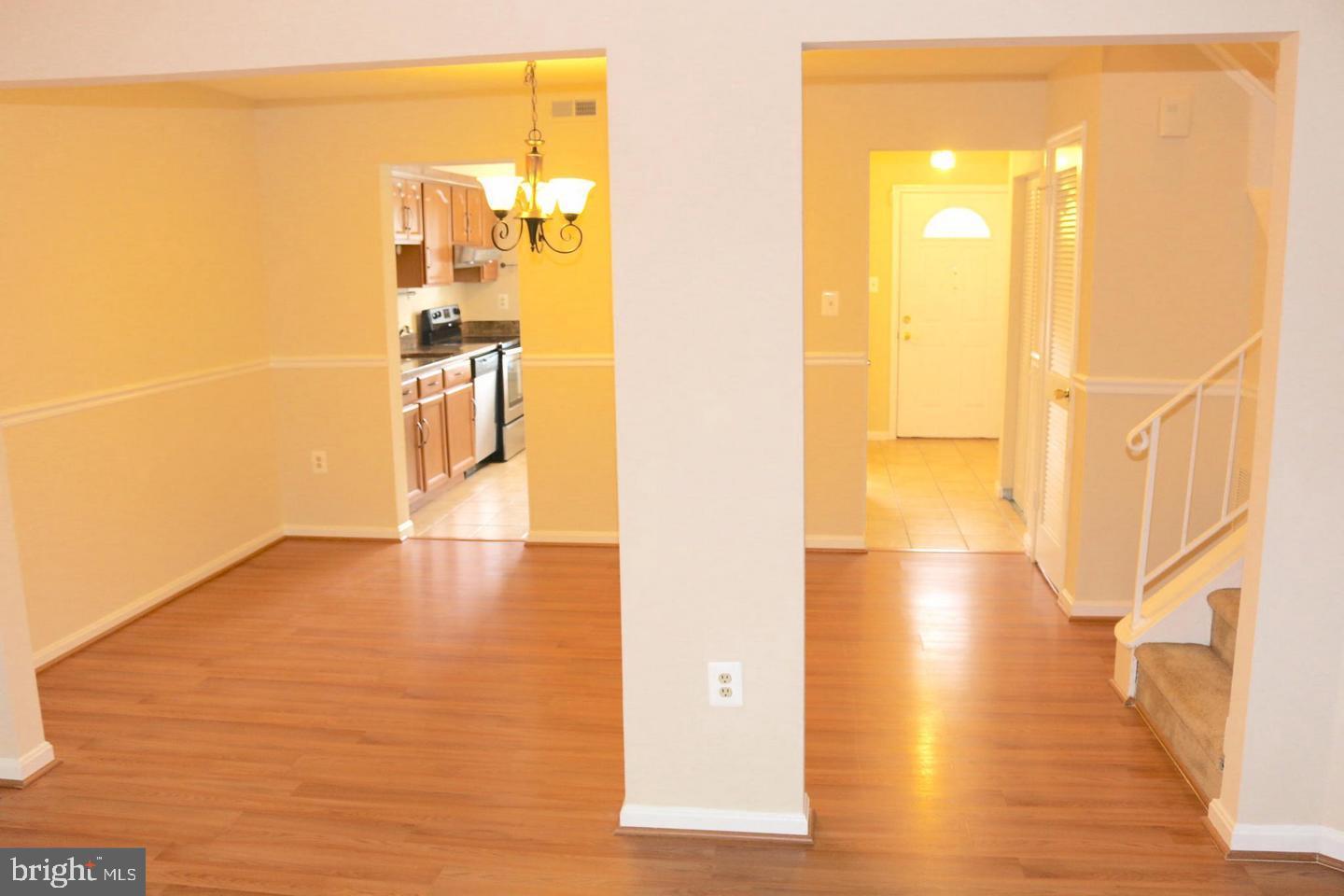 GIDEON SQUARE - Residential Lease