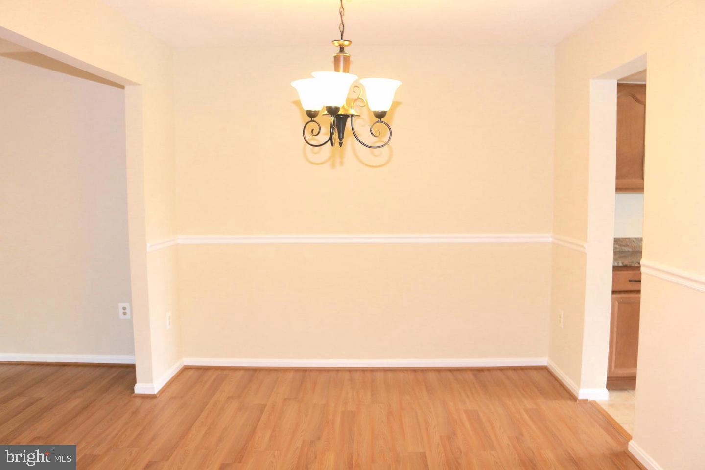 GIDEON SQUARE - Residential Lease