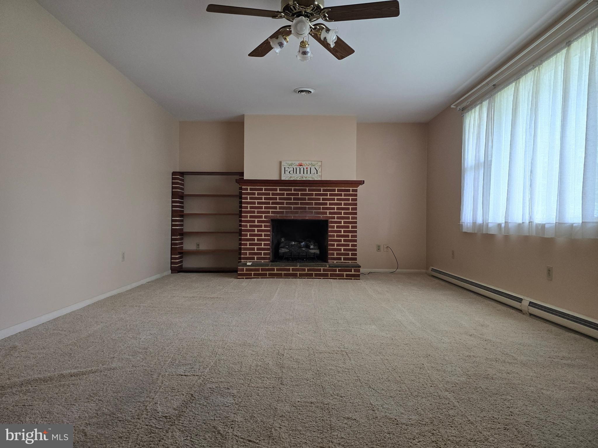 1046 ROCKLEDGE DRIVE