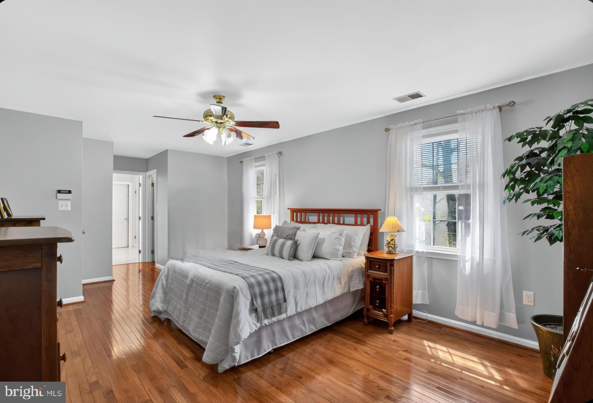 KINGS GRANT - Residential