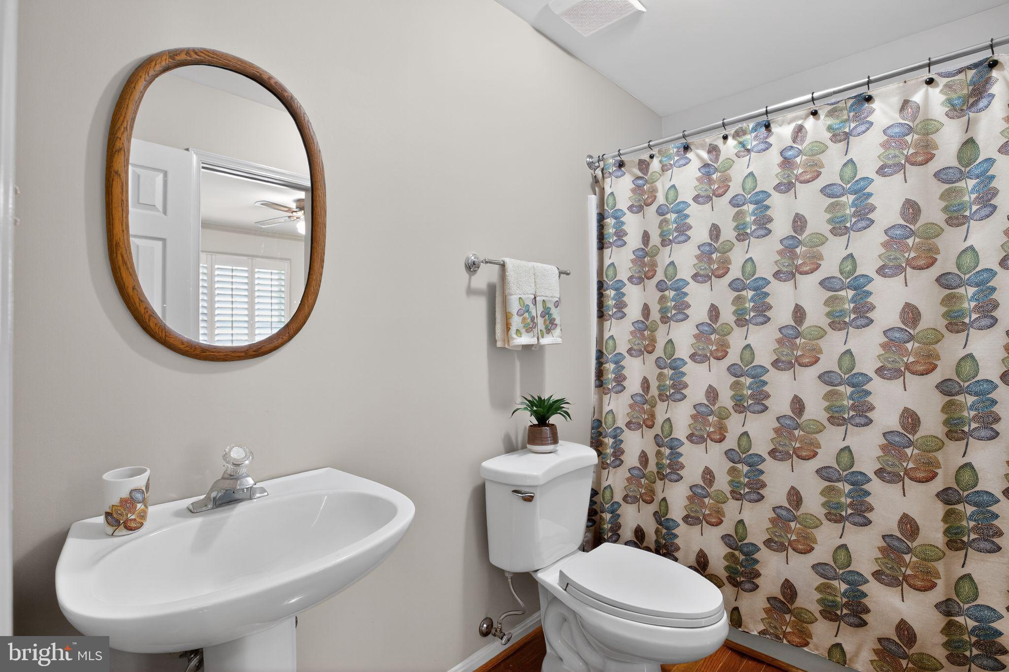 KINGS GRANT - Residential