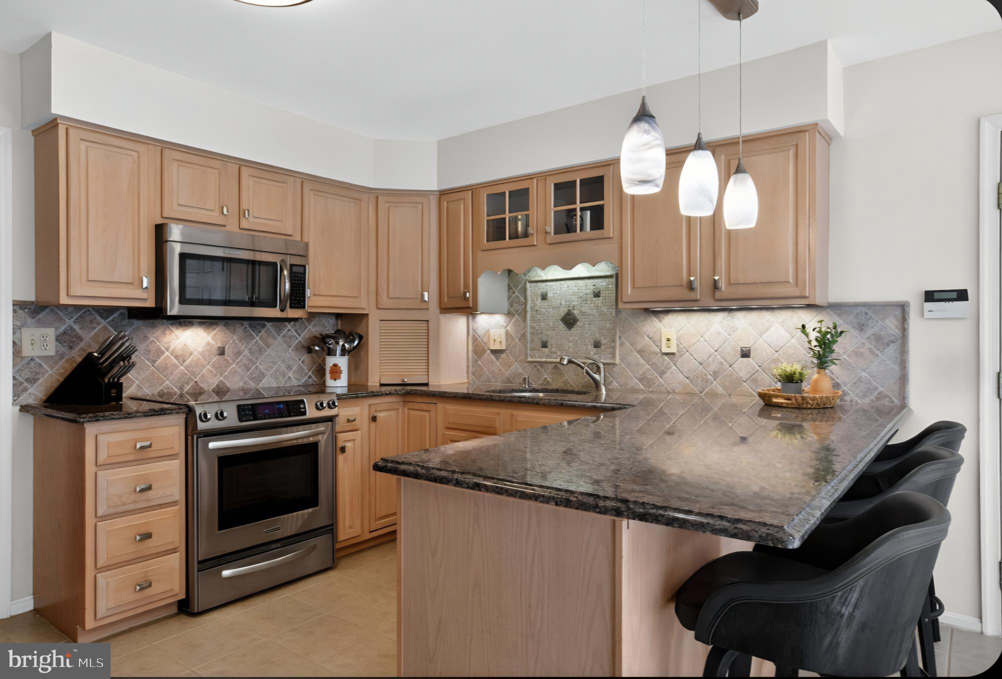 KINGS GRANT - Residential