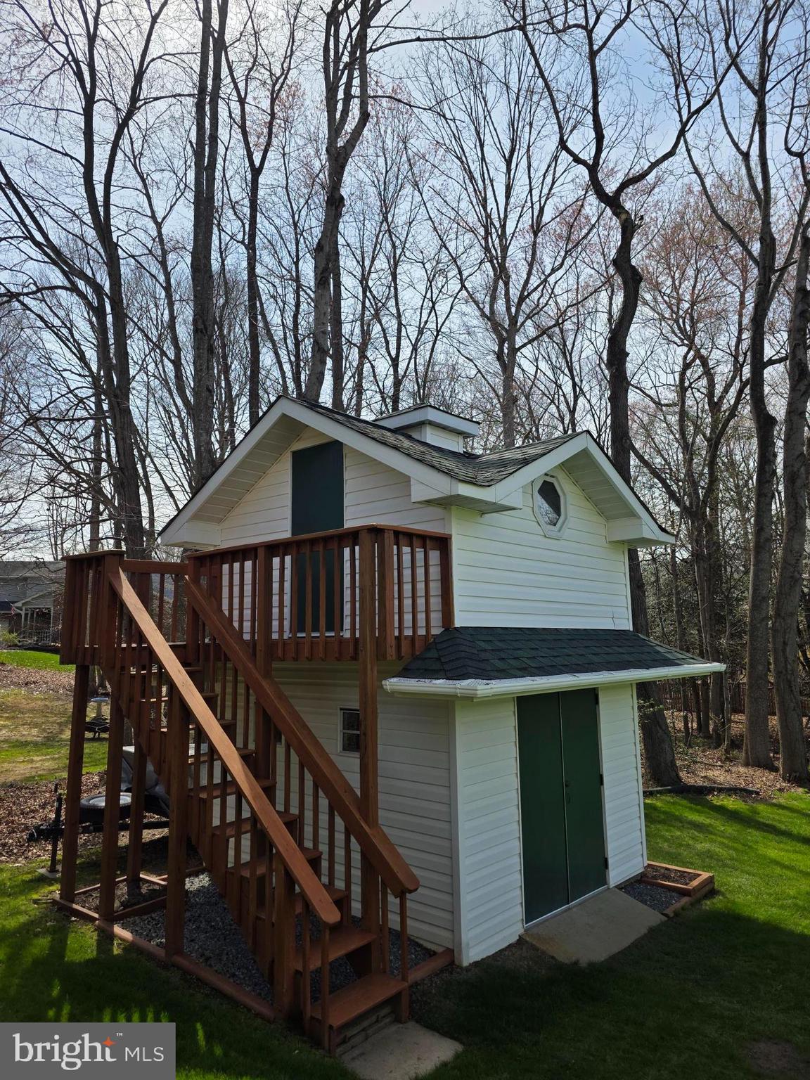 101 S WILTSHIRE COURT