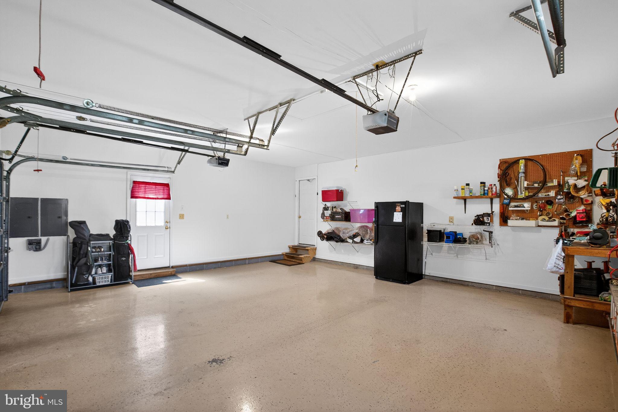 KINGS GRANT - Residential