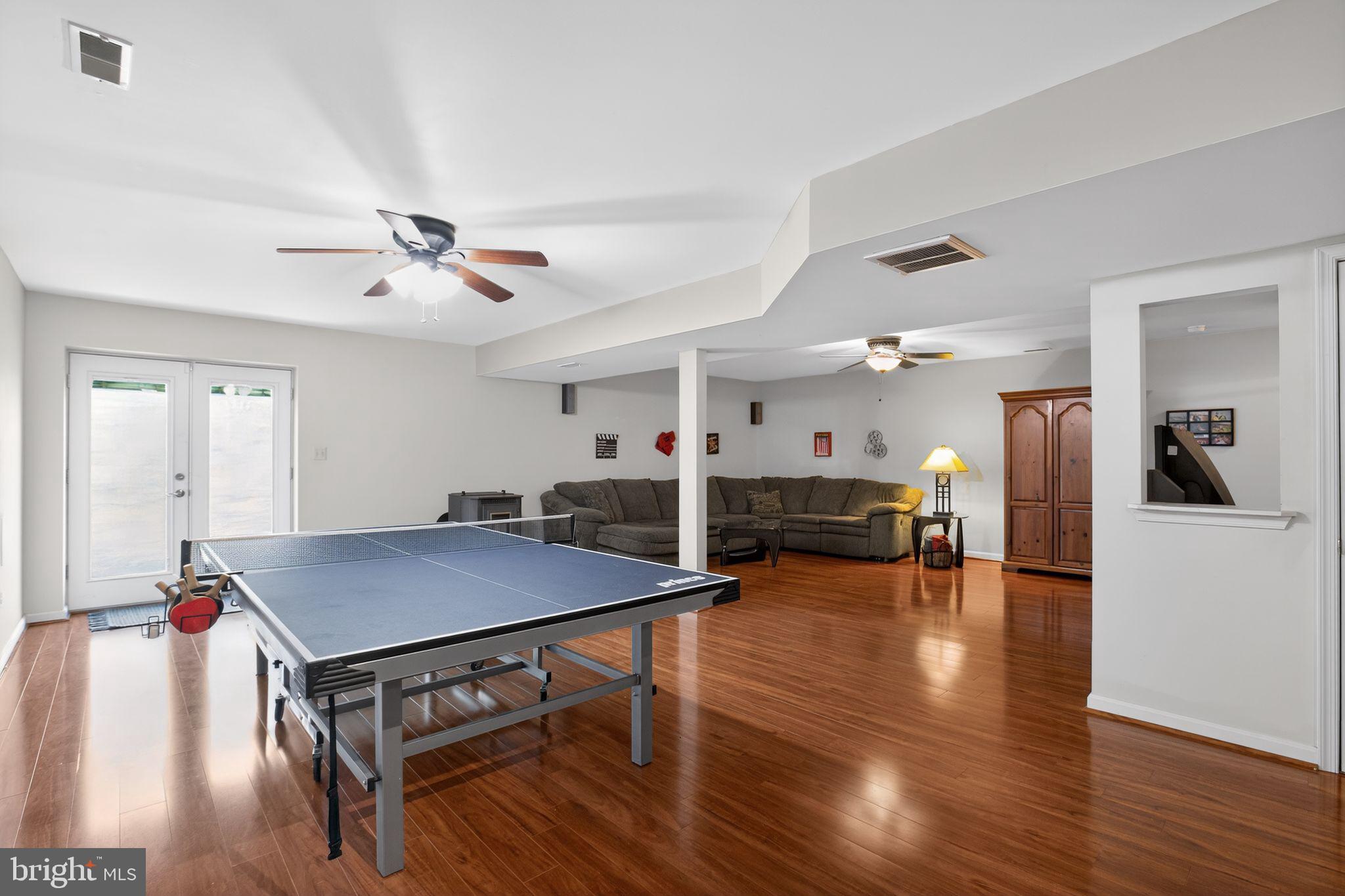 KINGS GRANT - Residential