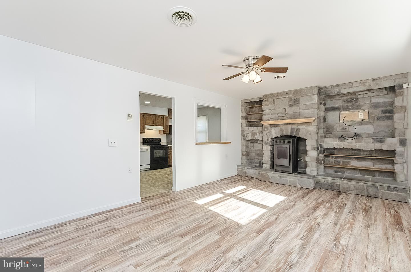 ROCK SPRING ACRES - Residential