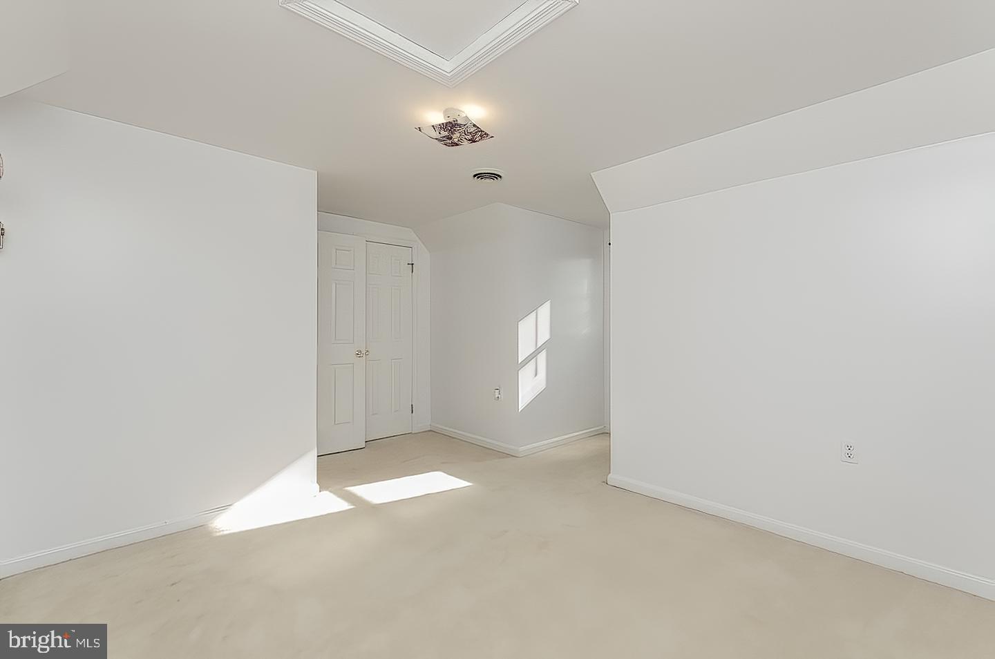 ROCK SPRING ACRES - Residential