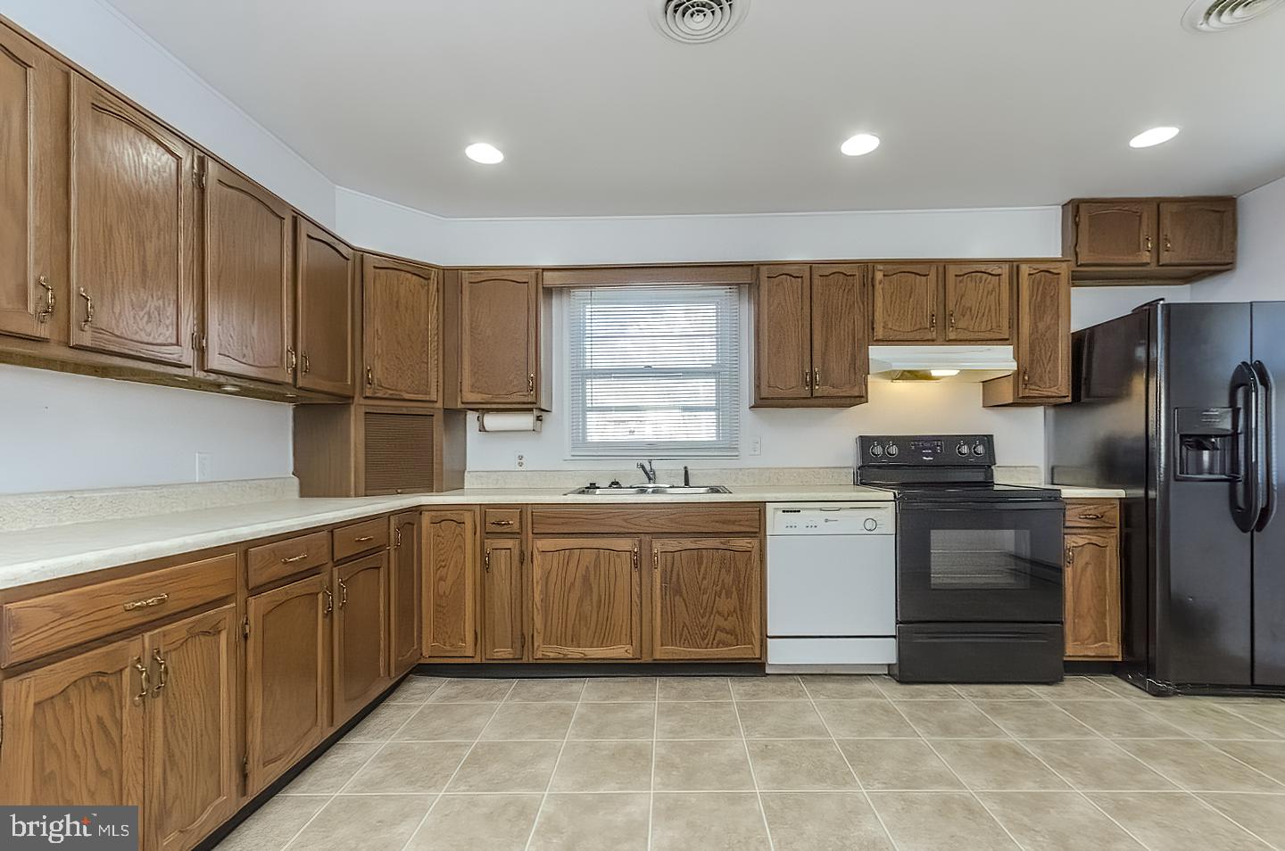 ROCK SPRING ACRES - Residential