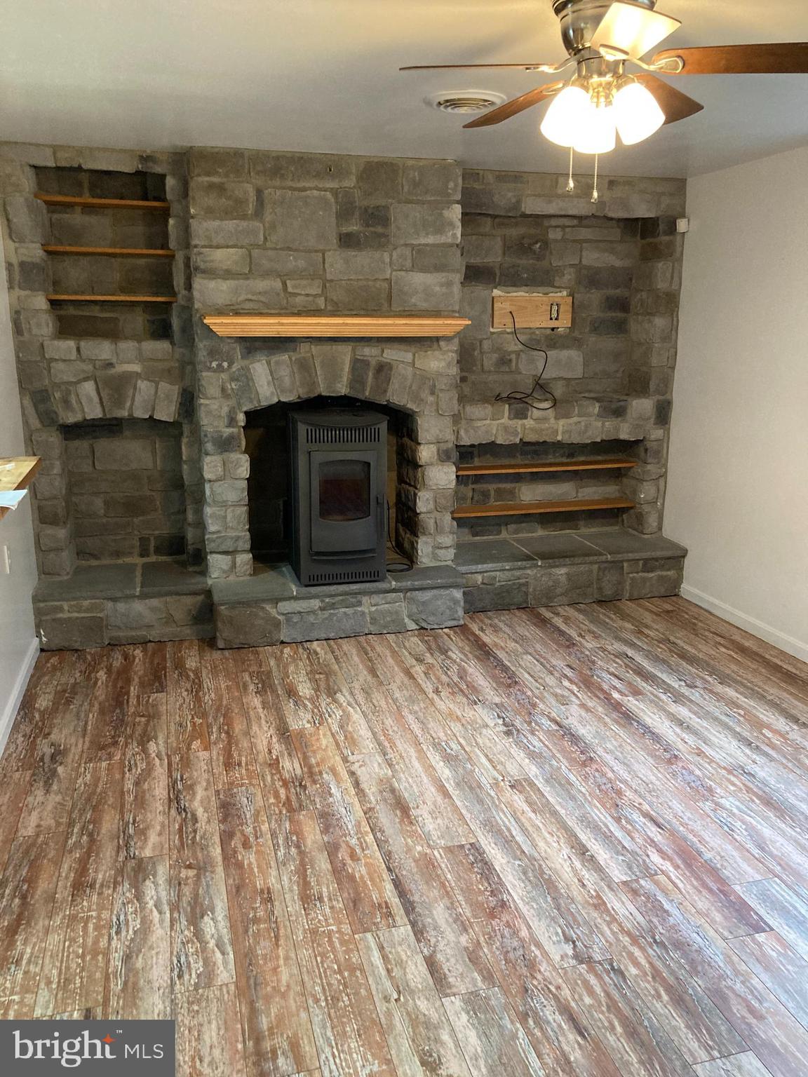 ROCK SPRING ACRES - Residential