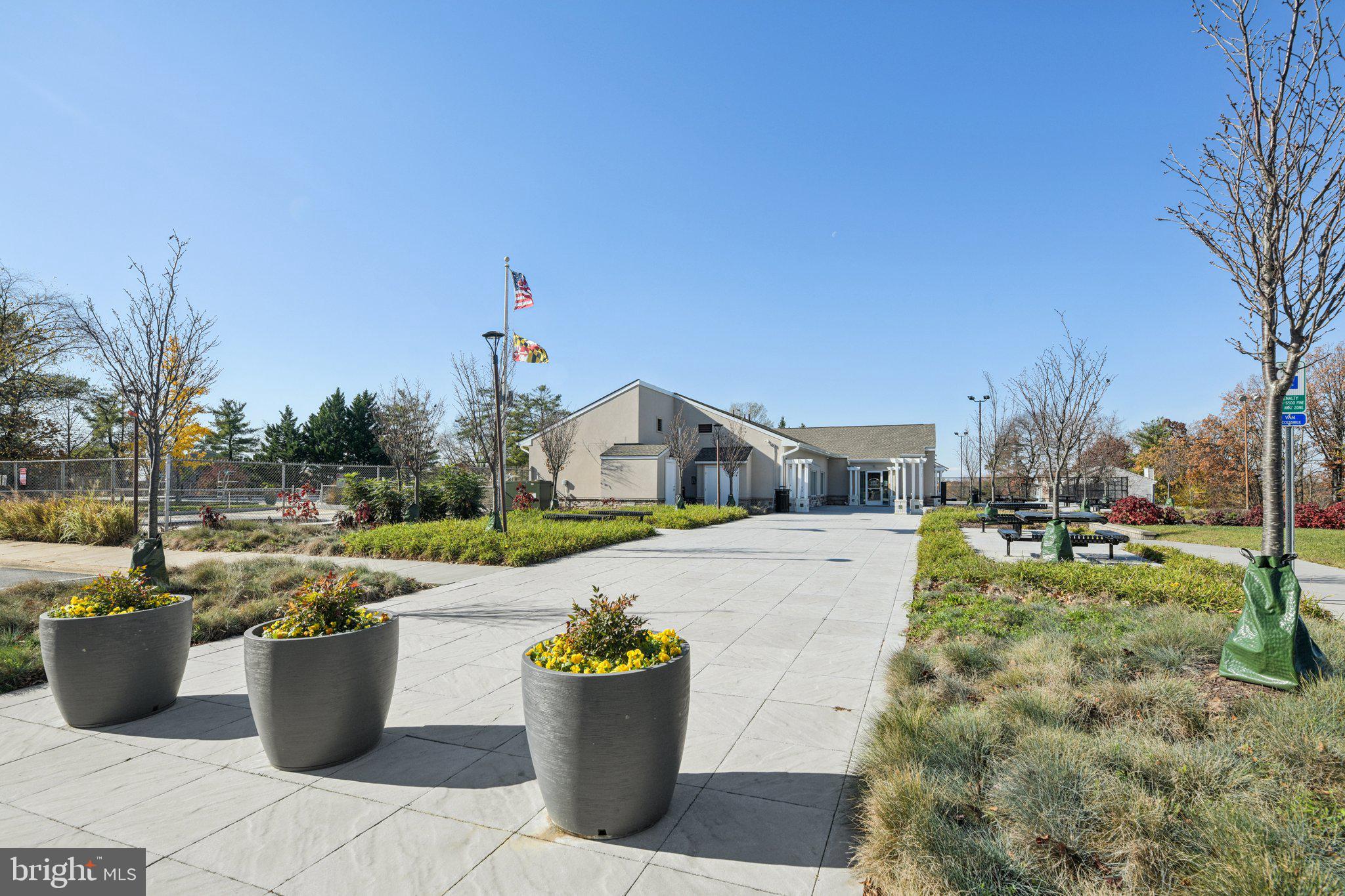 GLEN ORA-PLAT TWO> - Residential