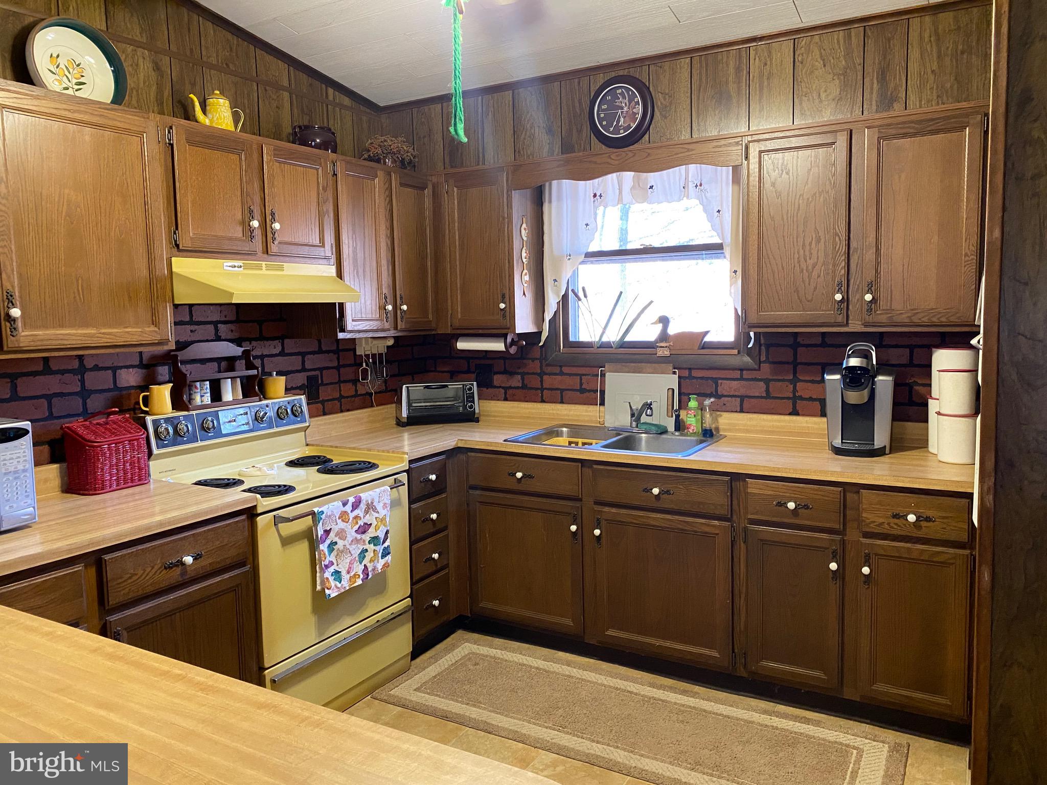 LAKE WYNONAH - Residential