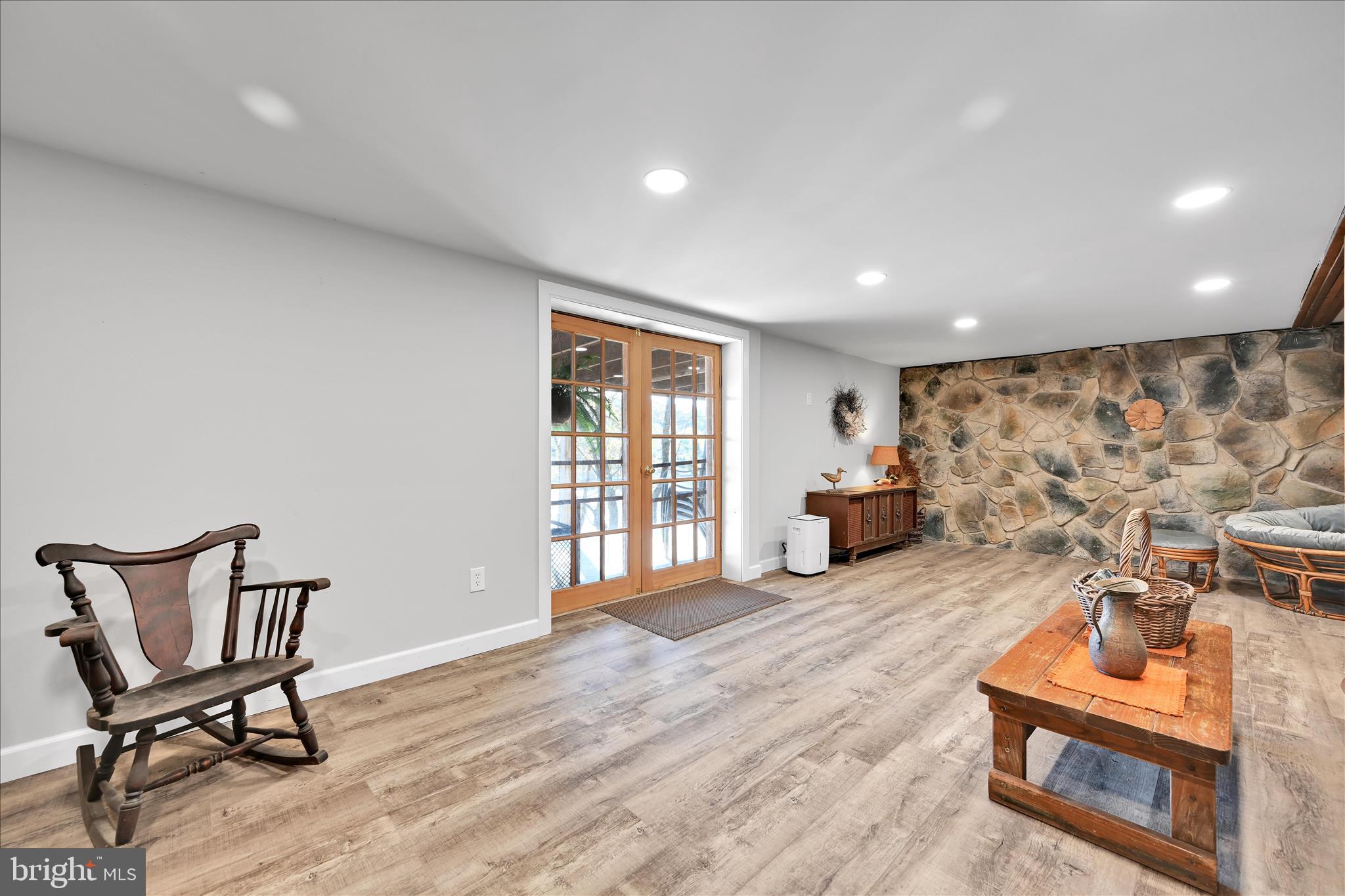 LAKE WYNONAH - Residential