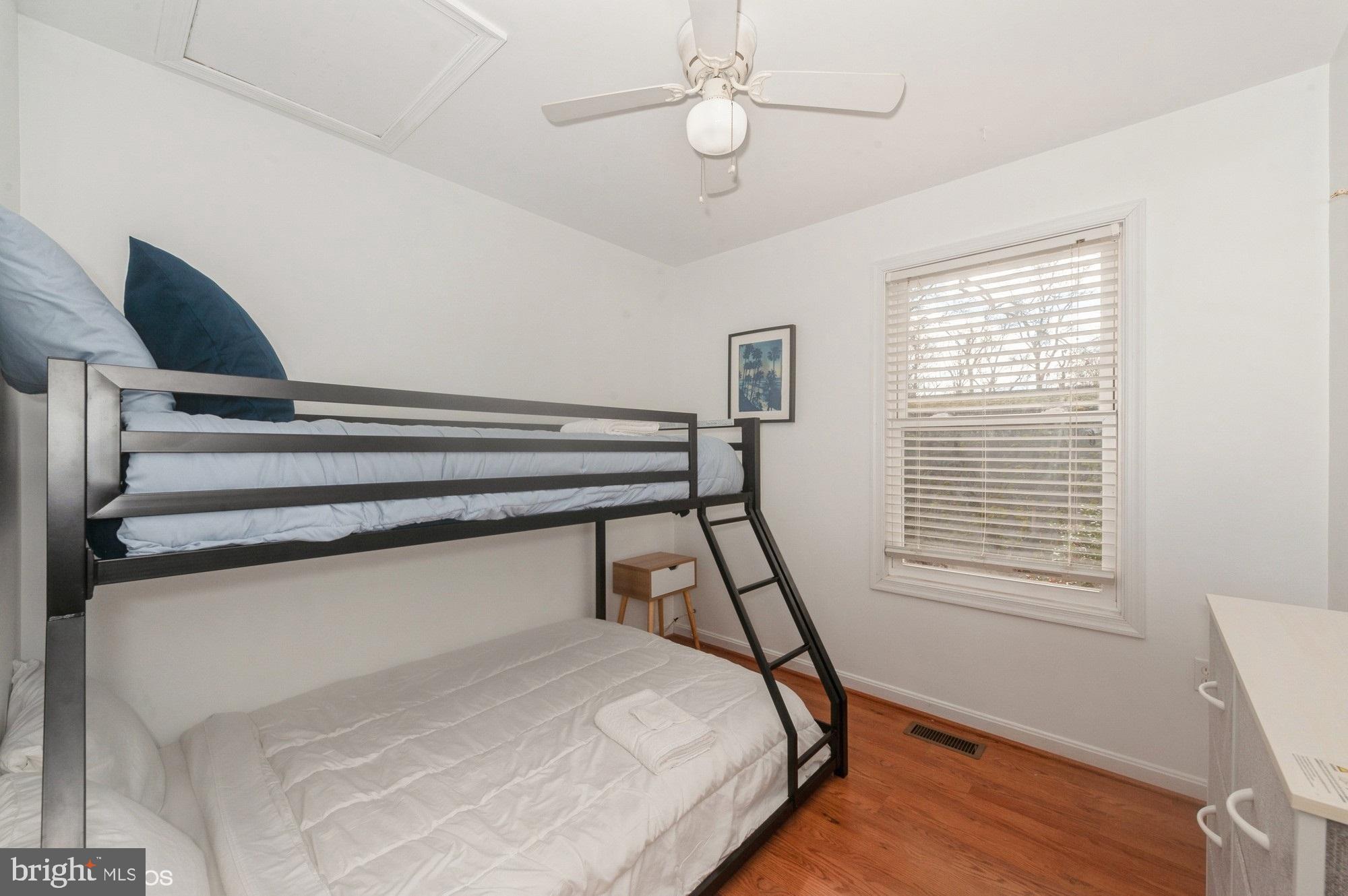 NORTH CHESAPEAKE BEACH - Residential