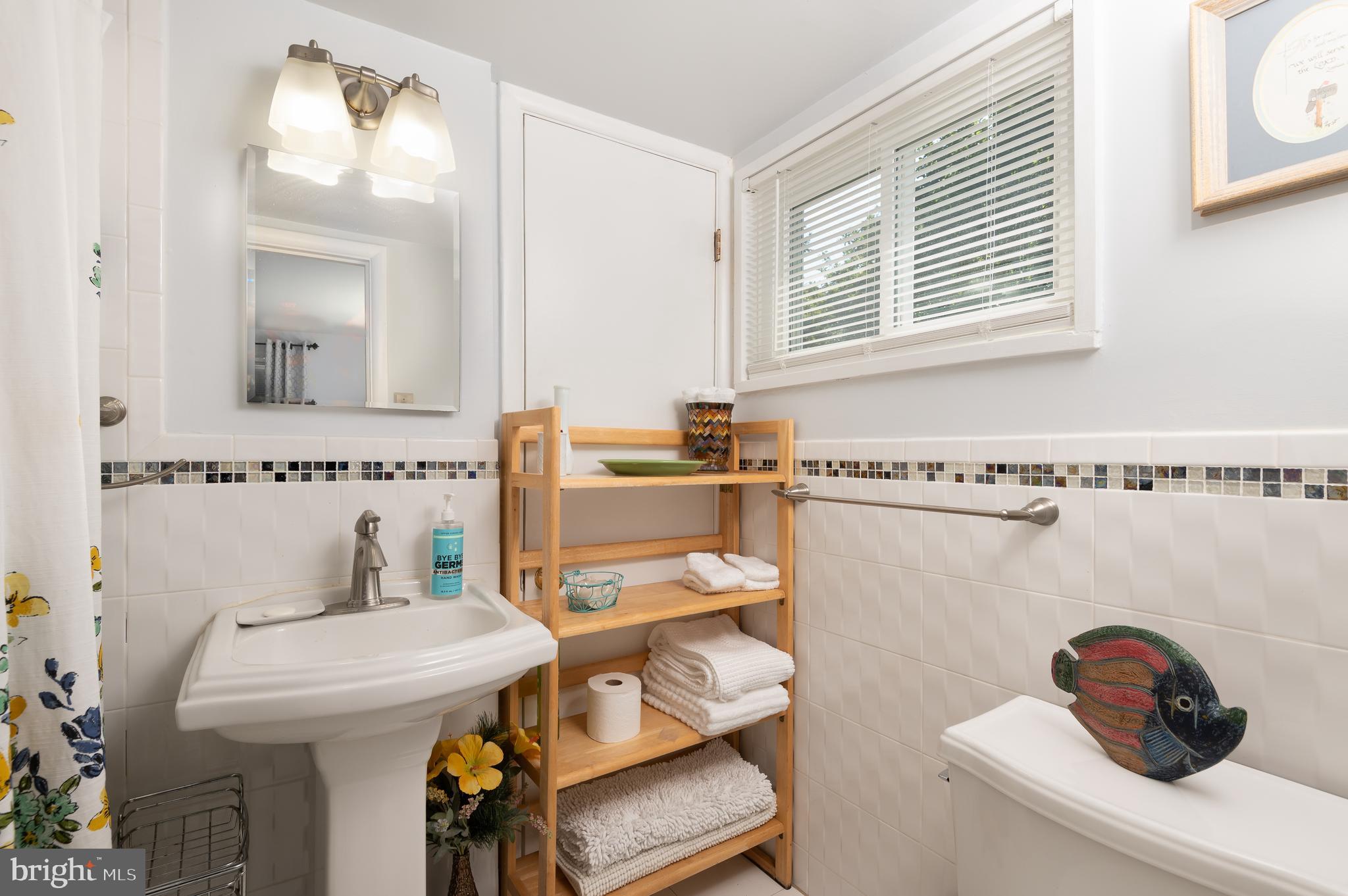 ROSEMONT - Residential Lease