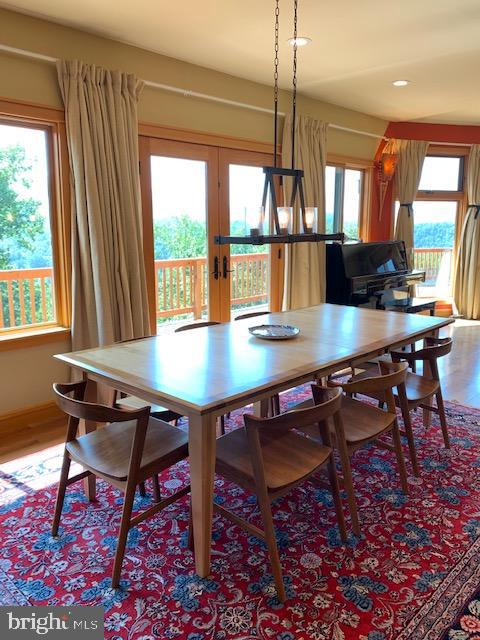 RIVER RIDGE - Residential