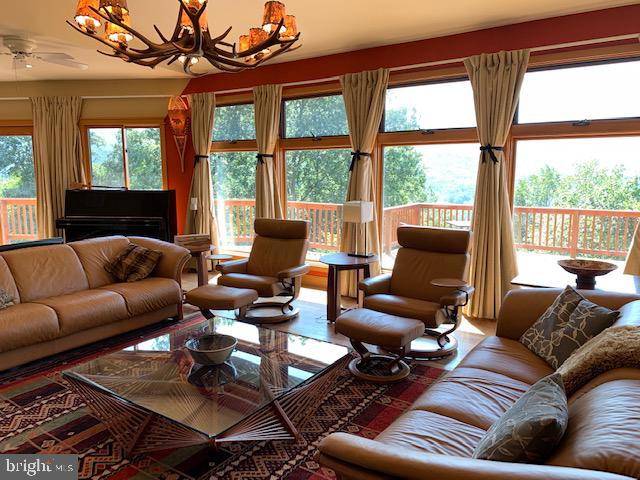 RIVER RIDGE - Residential