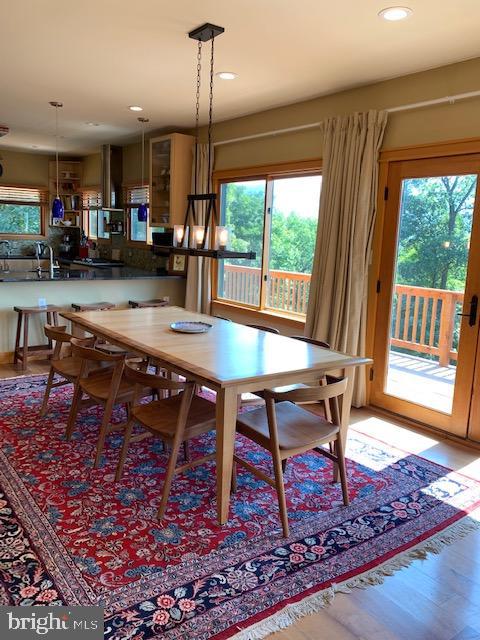 RIVER RIDGE - Residential