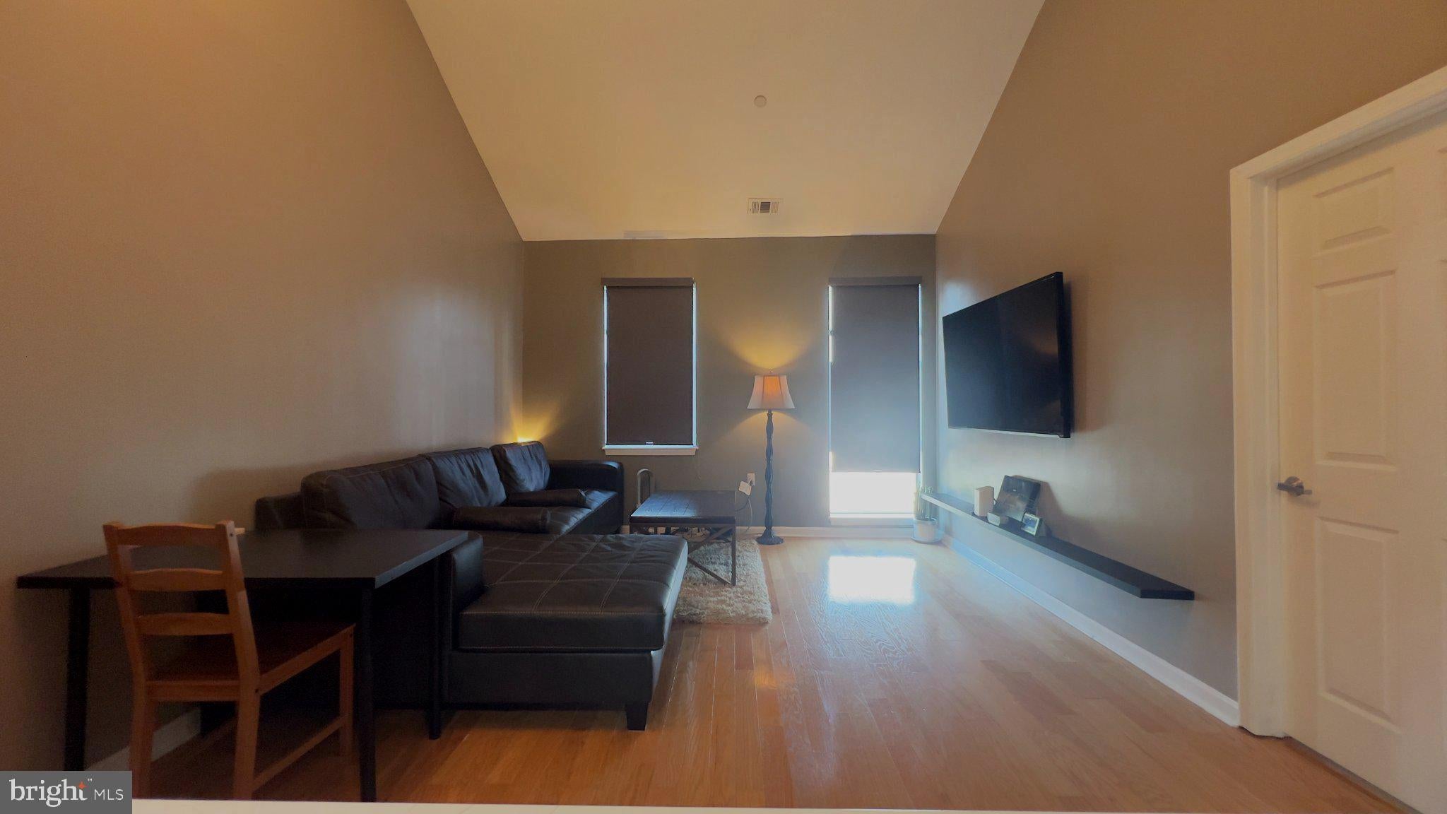 23 PIERSIDE DRIVE 407