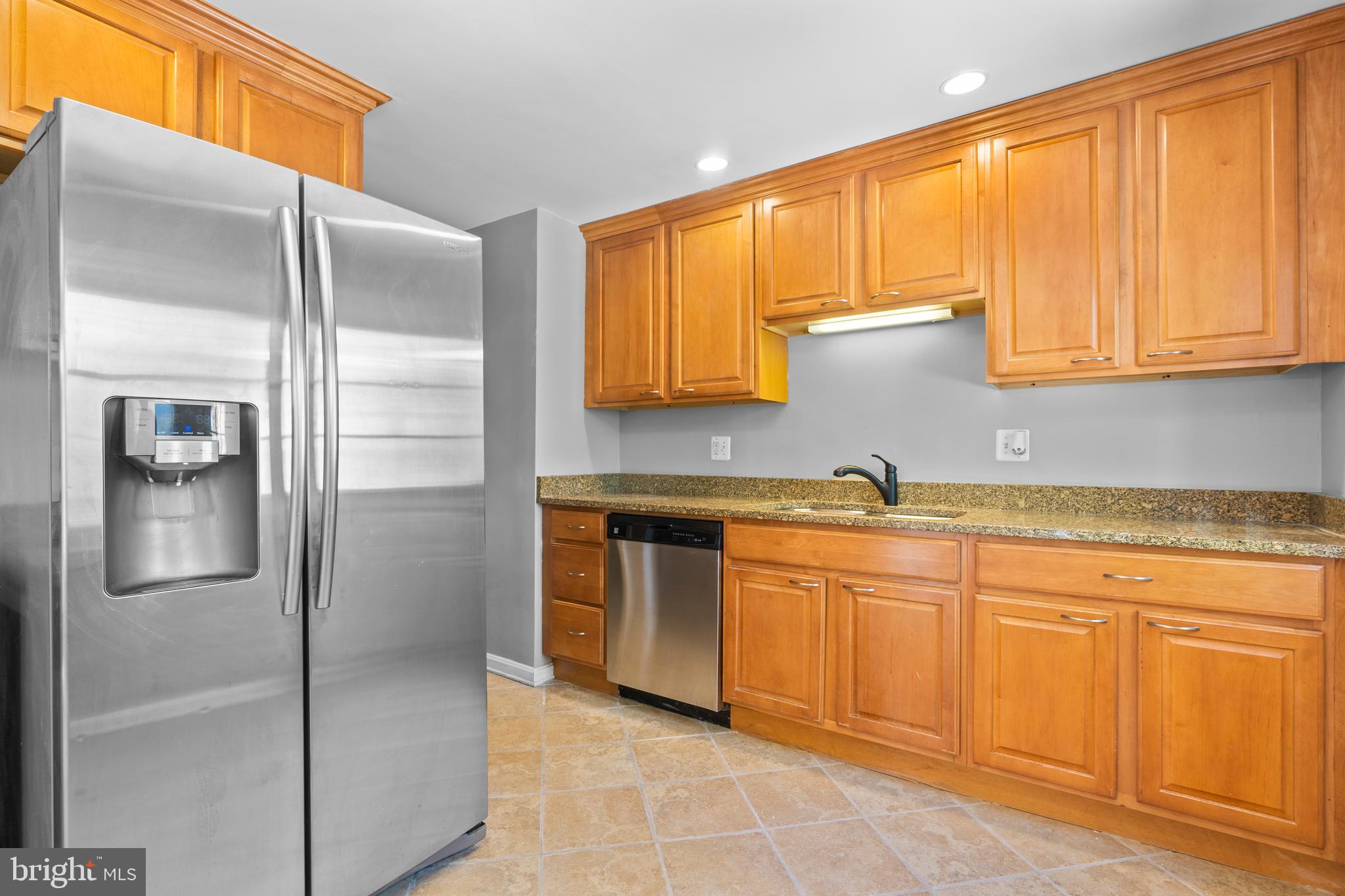 CHESTERBROOK WOODS - Residential Lease