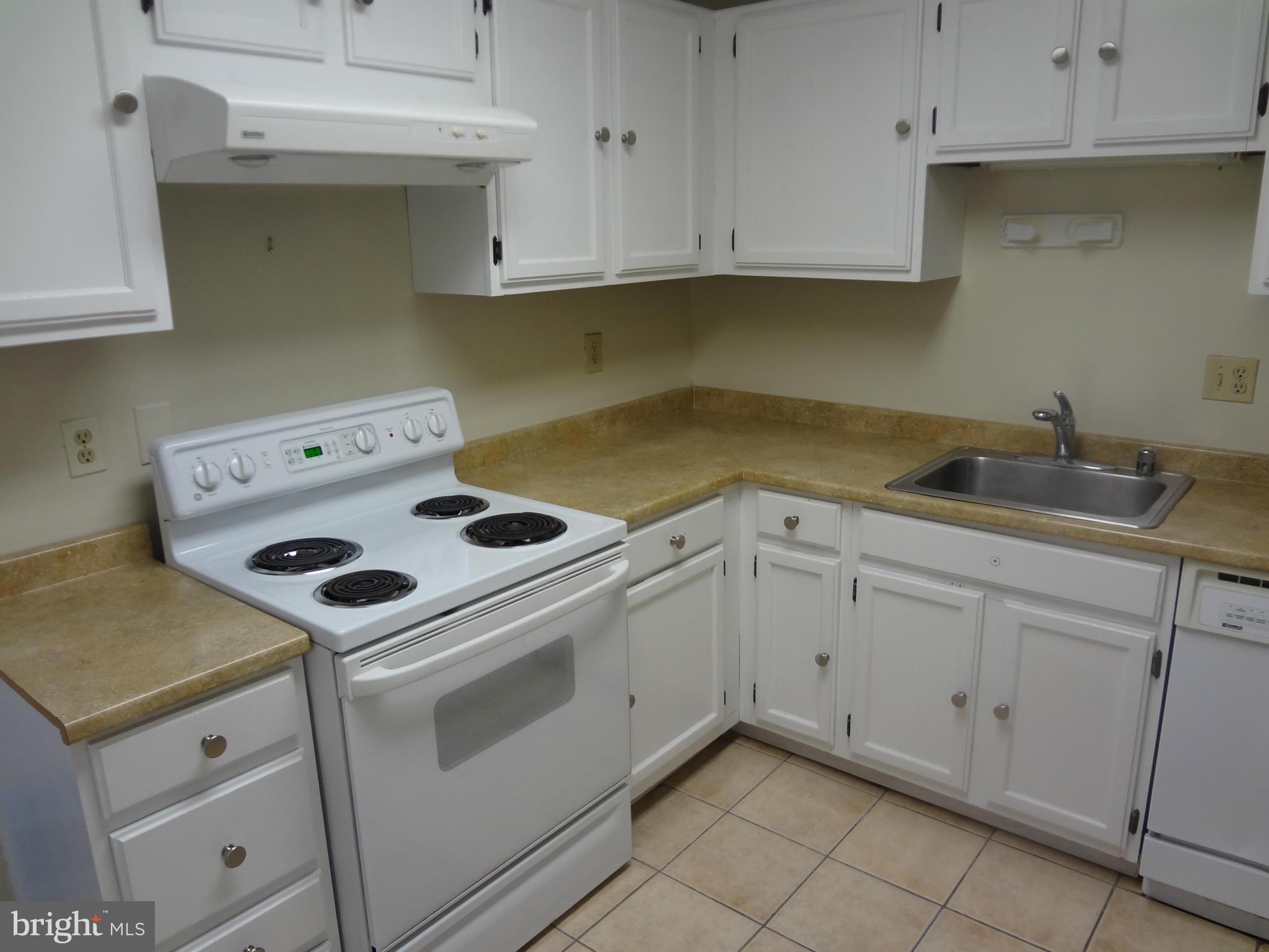 LIFESTYLE - Residential Lease