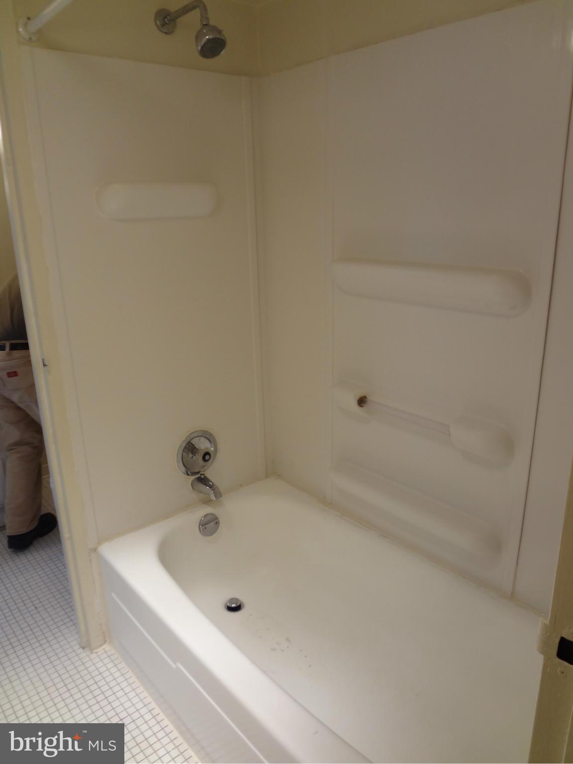 LIFESTYLE - Residential Lease