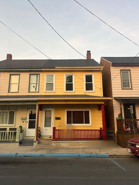 Townhouse For Sale - 410 N 2nd Street<br/> LEBANON, PA 17046