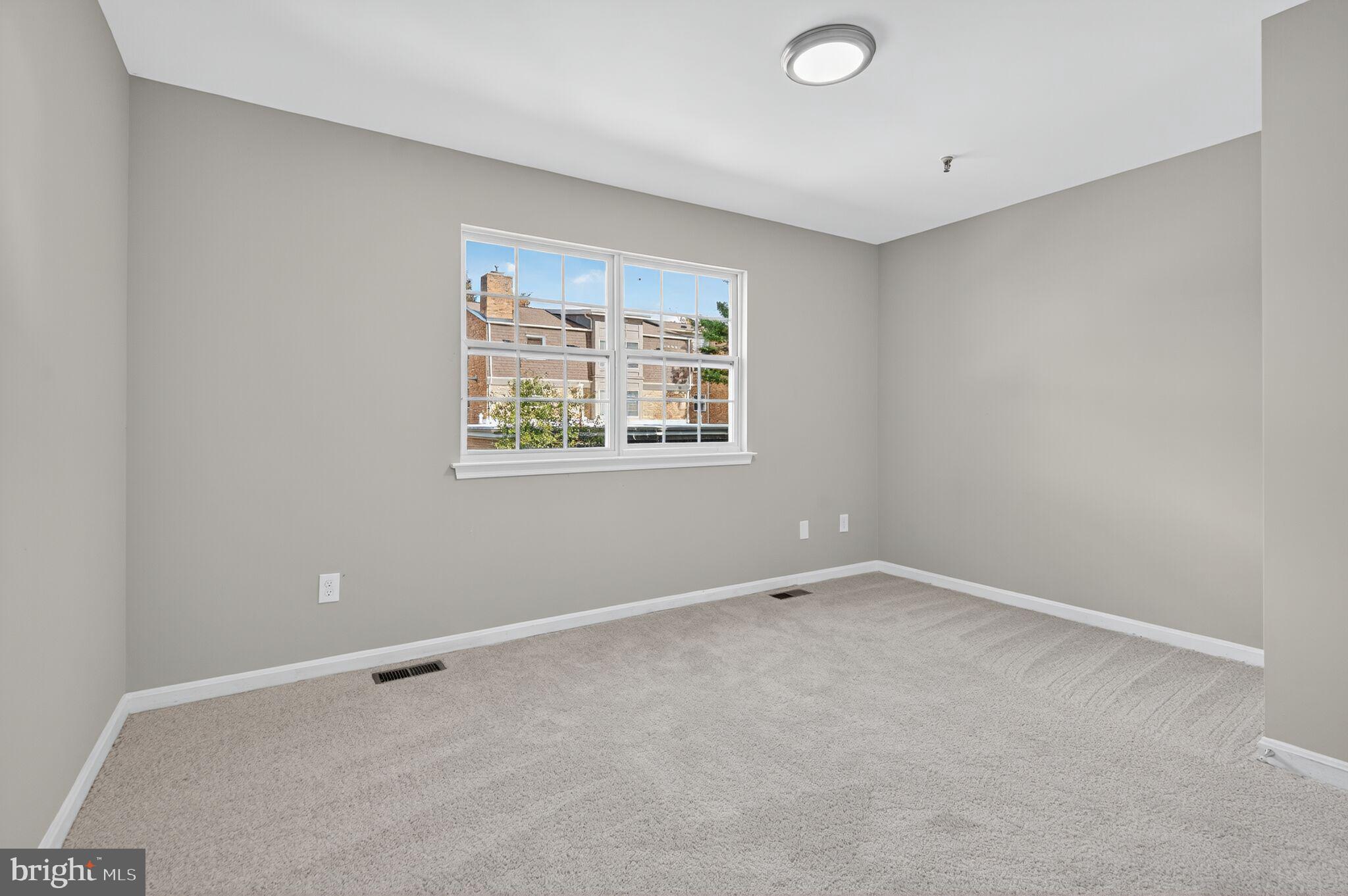 LEE LANDING PARK - Residential