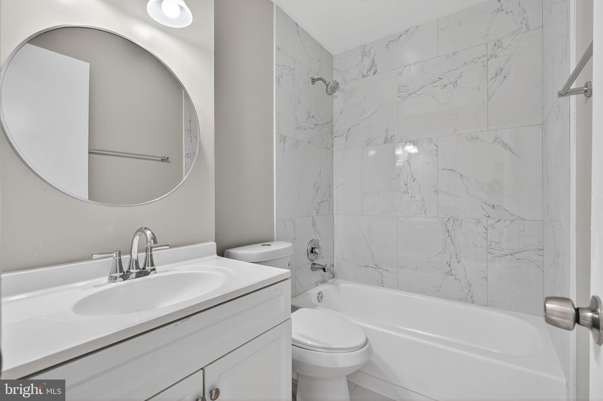 LEE LANDING PARK - Residential