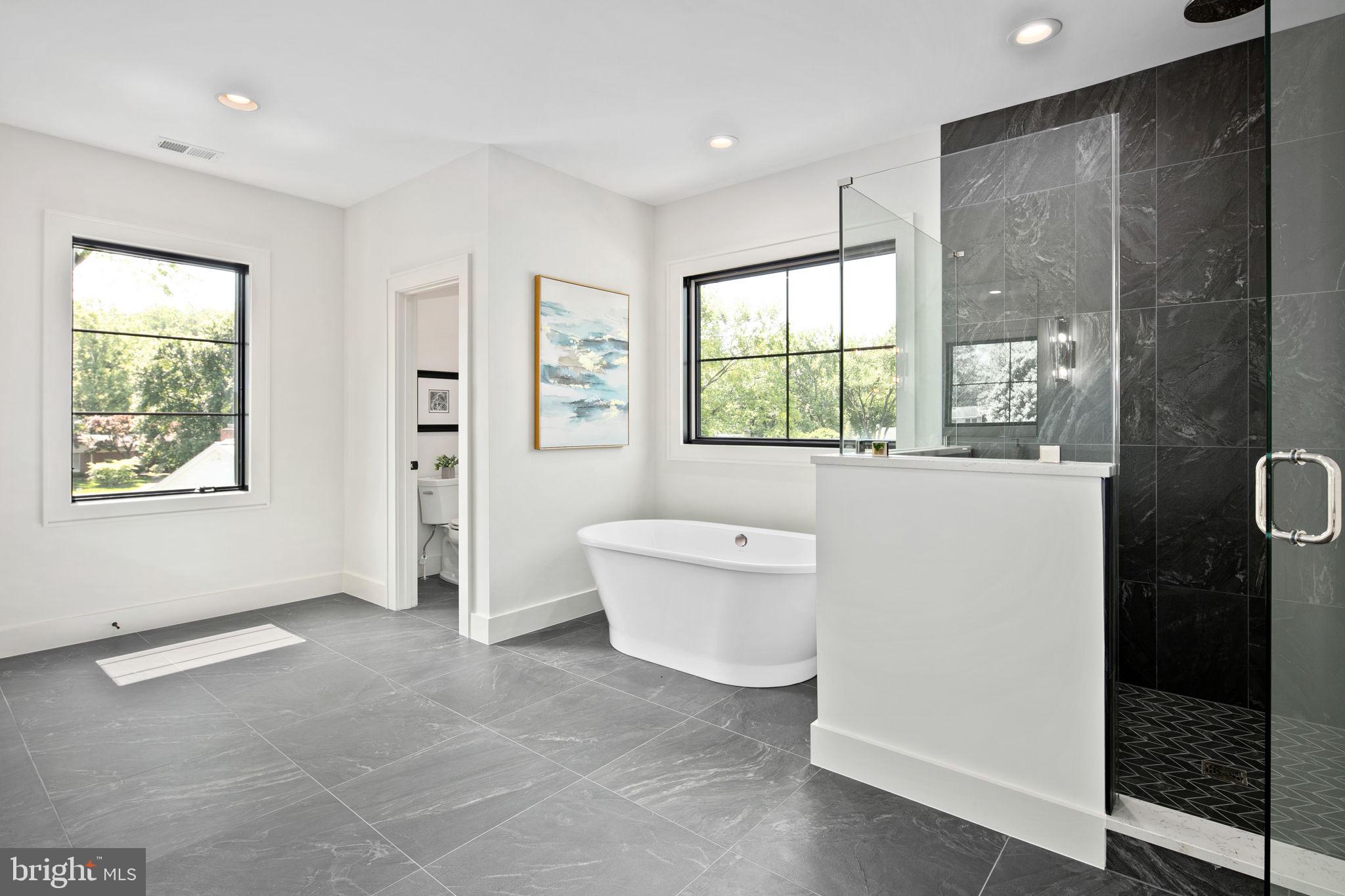 MC LEAN HAMLET - Residential