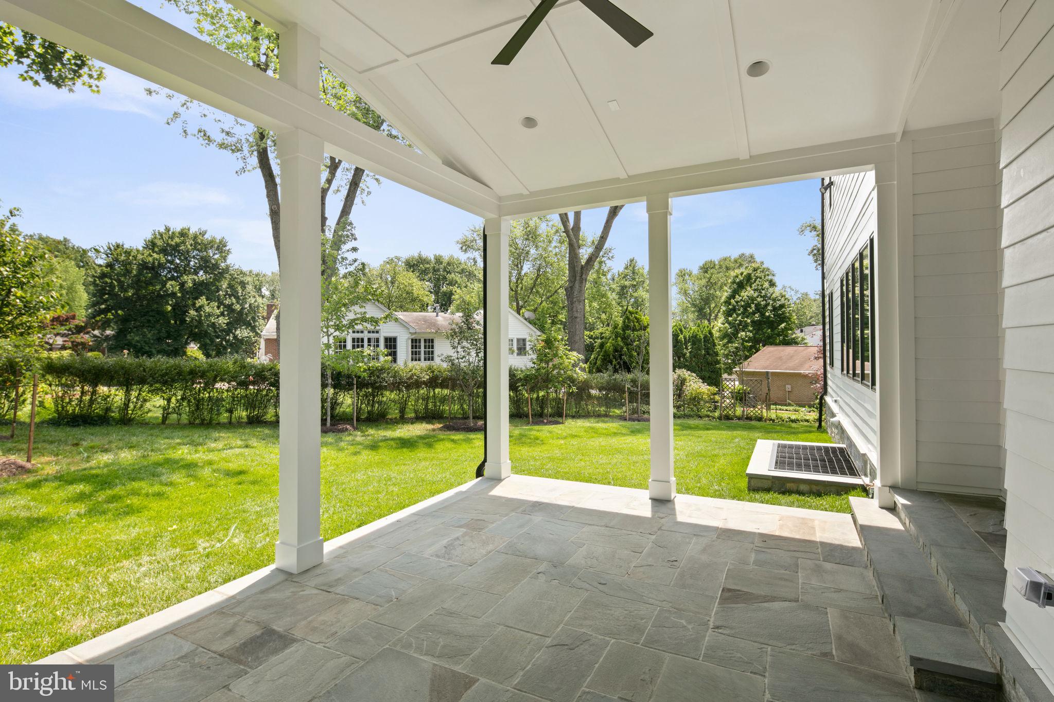 MC LEAN HAMLET - Residential