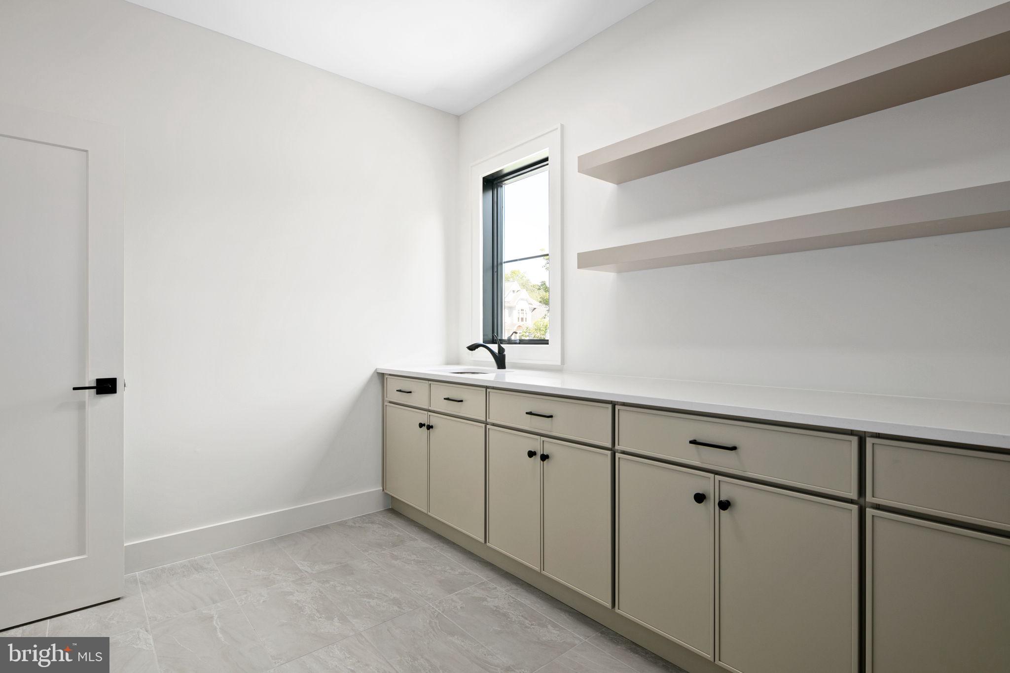 MC LEAN HAMLET - Residential