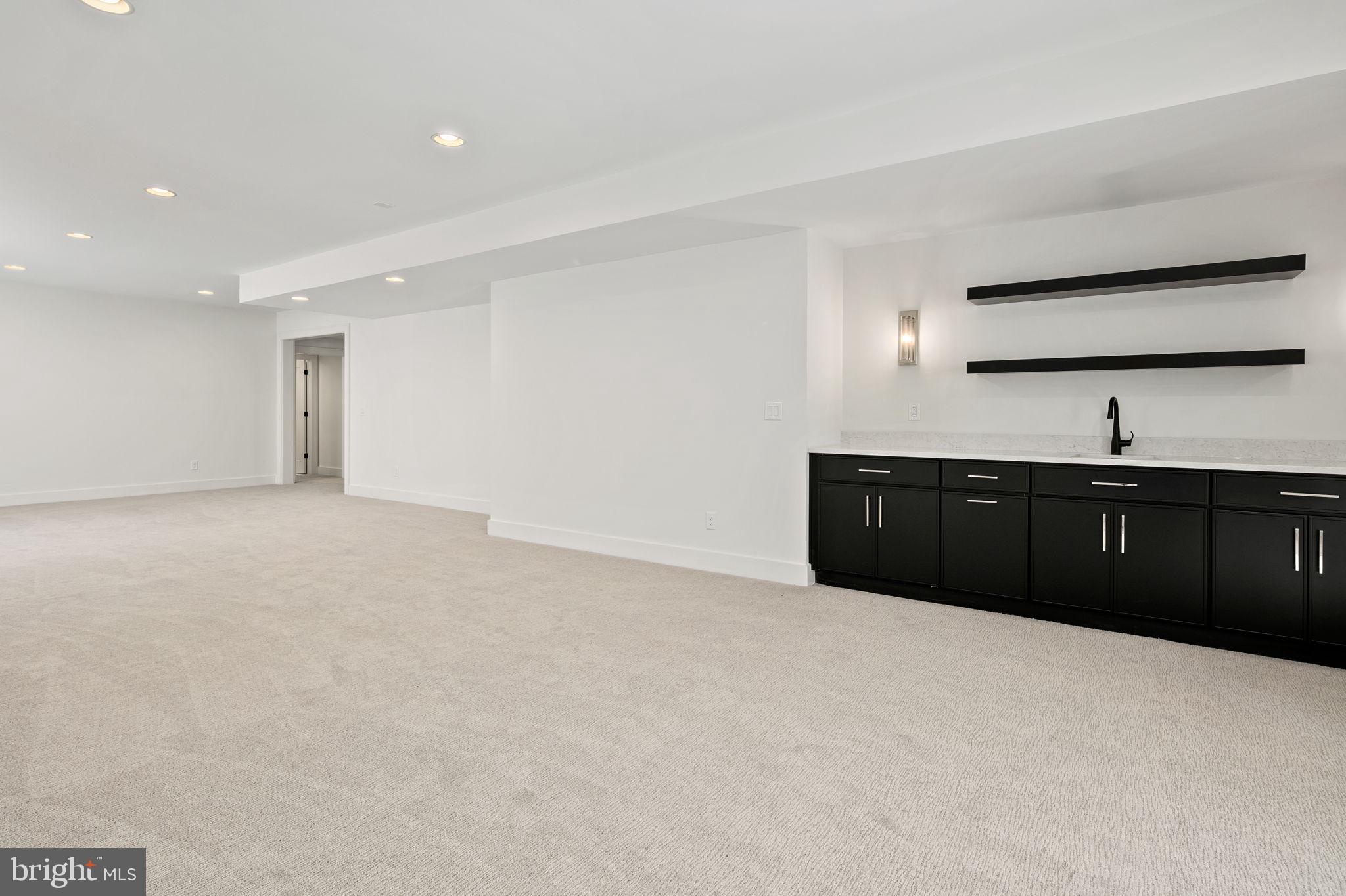 MC LEAN HAMLET - Residential