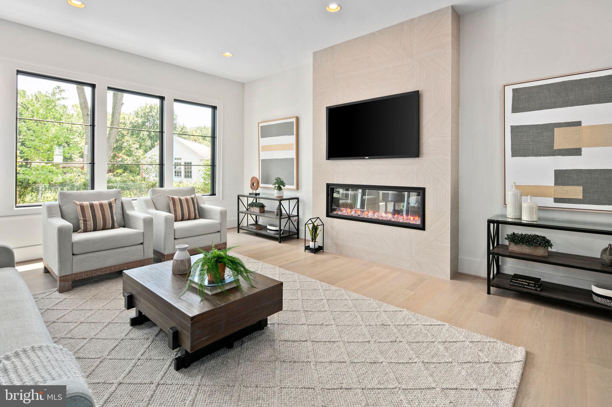 MC LEAN HAMLET - Residential