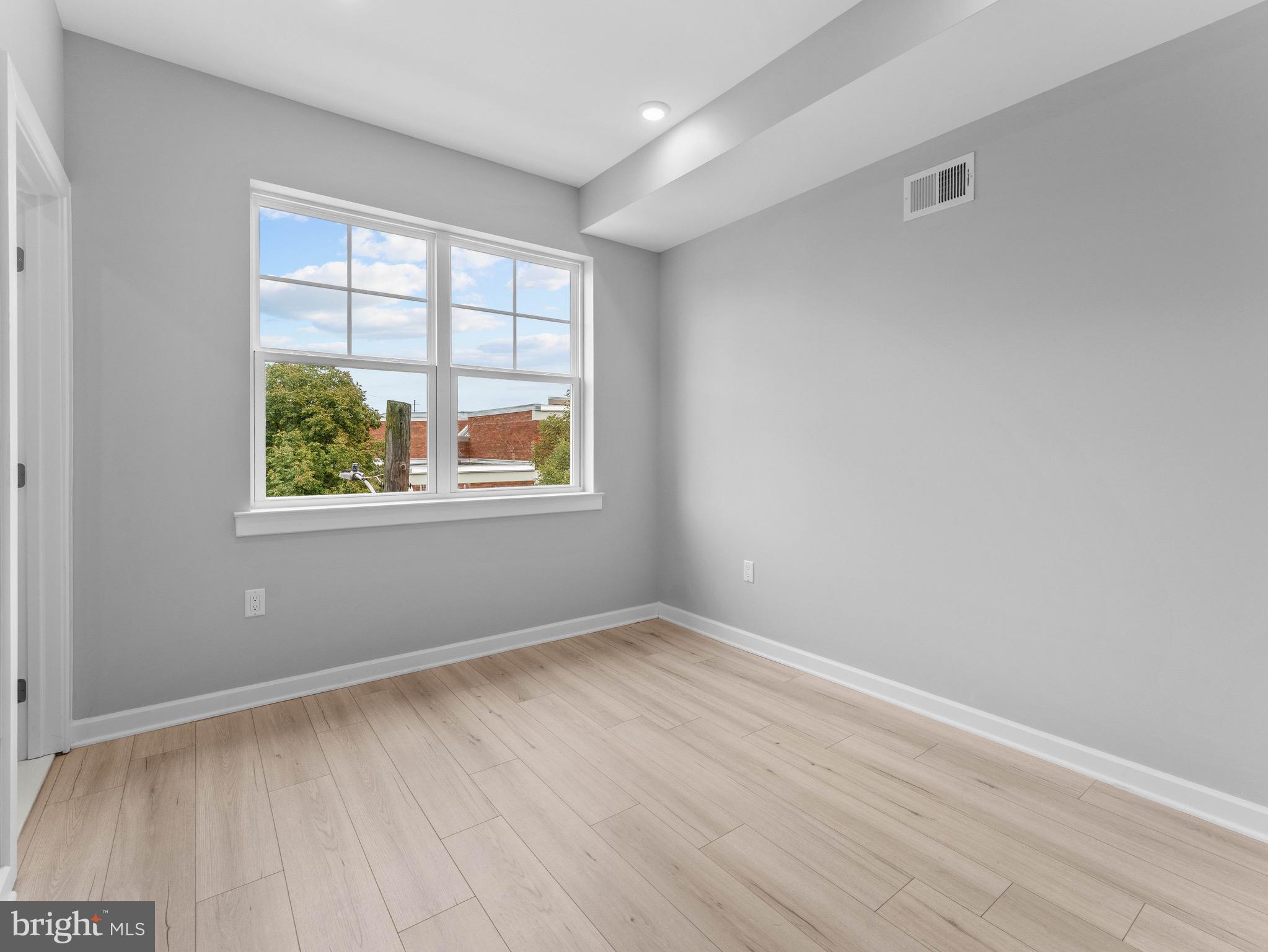 OVERBROOK - Residential Income