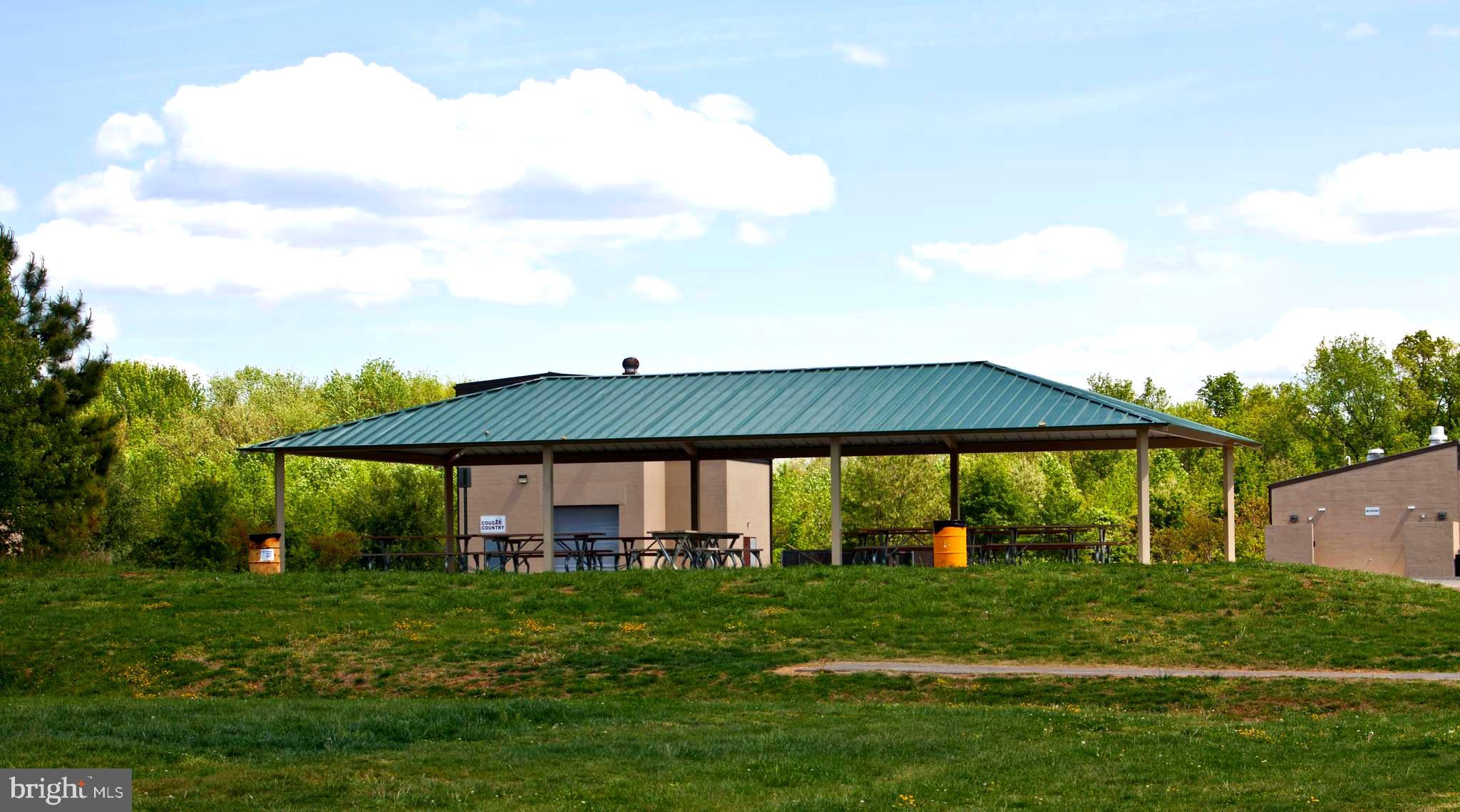 WATERS EDGE AT WOODS LANDING - Residential Lease