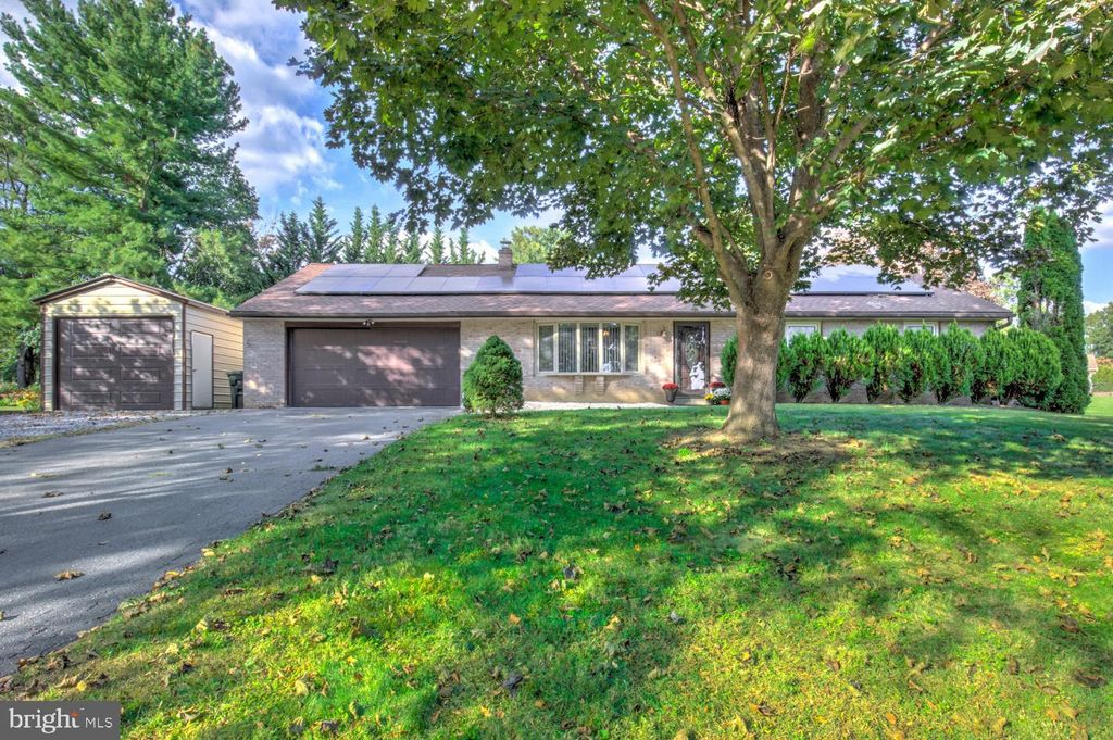 Photo of 912 Perry Road, LITITZ, PA 17543 (MLS # PALA2077466)