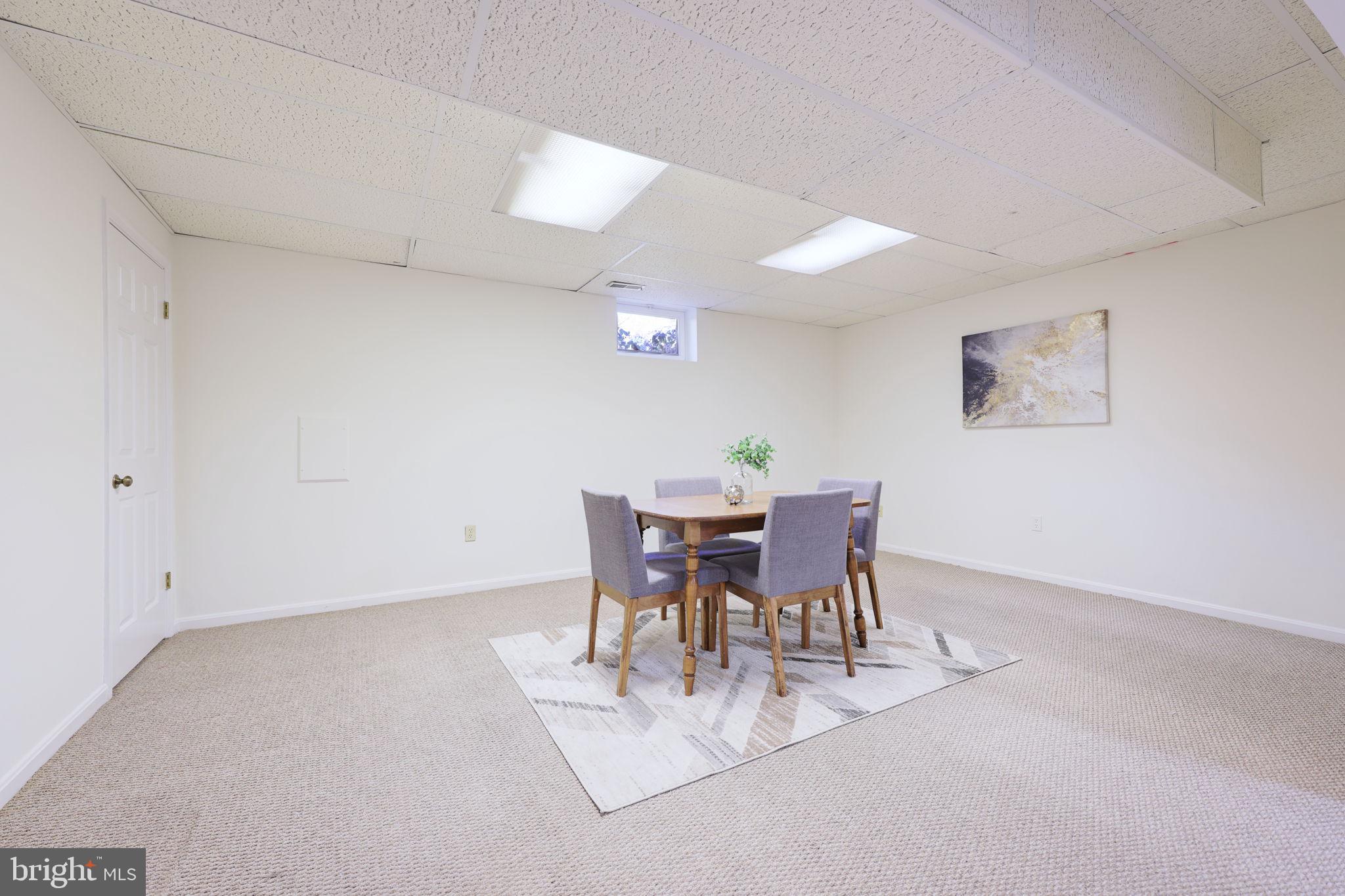 POPLAR TREE ESTATES - Residential