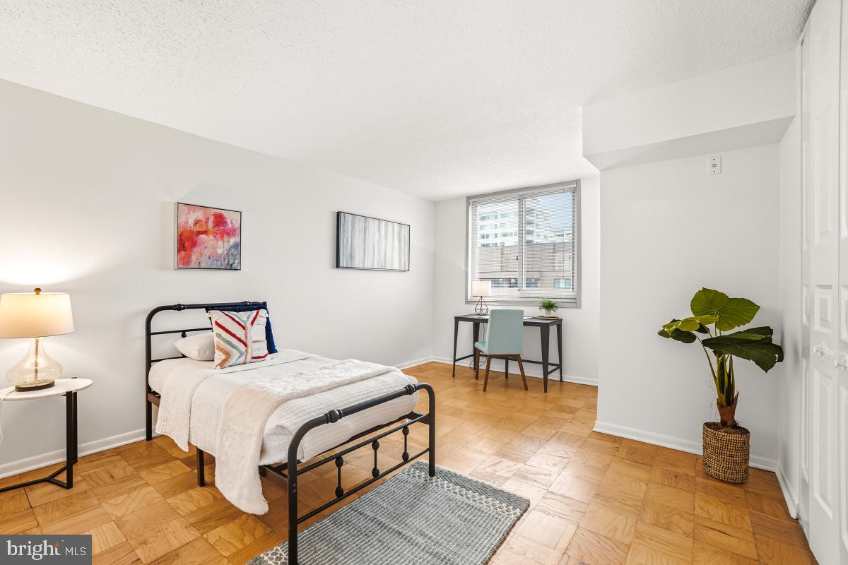 FRIENDSHIP HEIGHTS - Residential