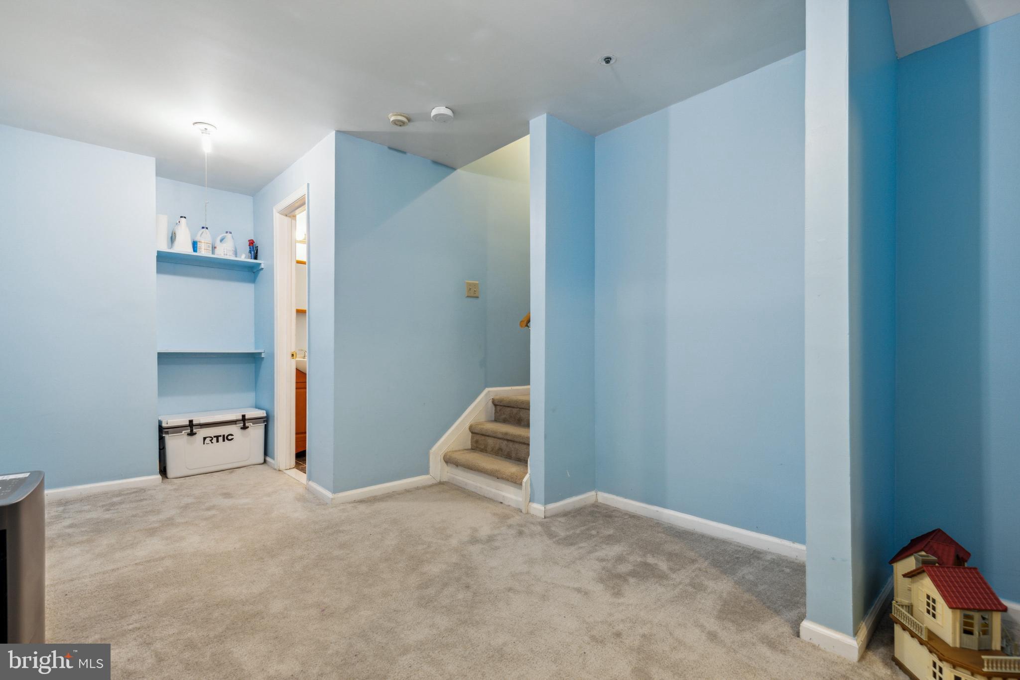 FLOWER HILL - Residential