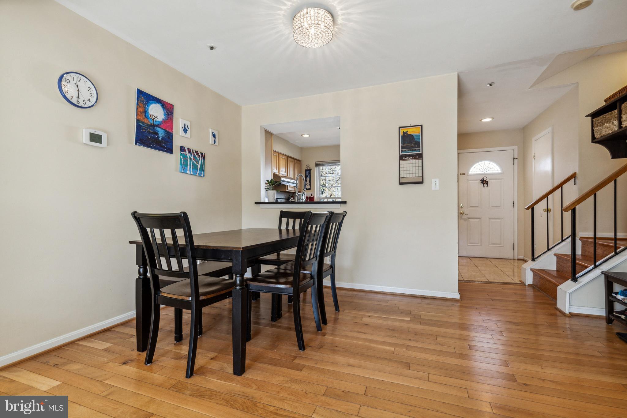 FLOWER HILL - Residential